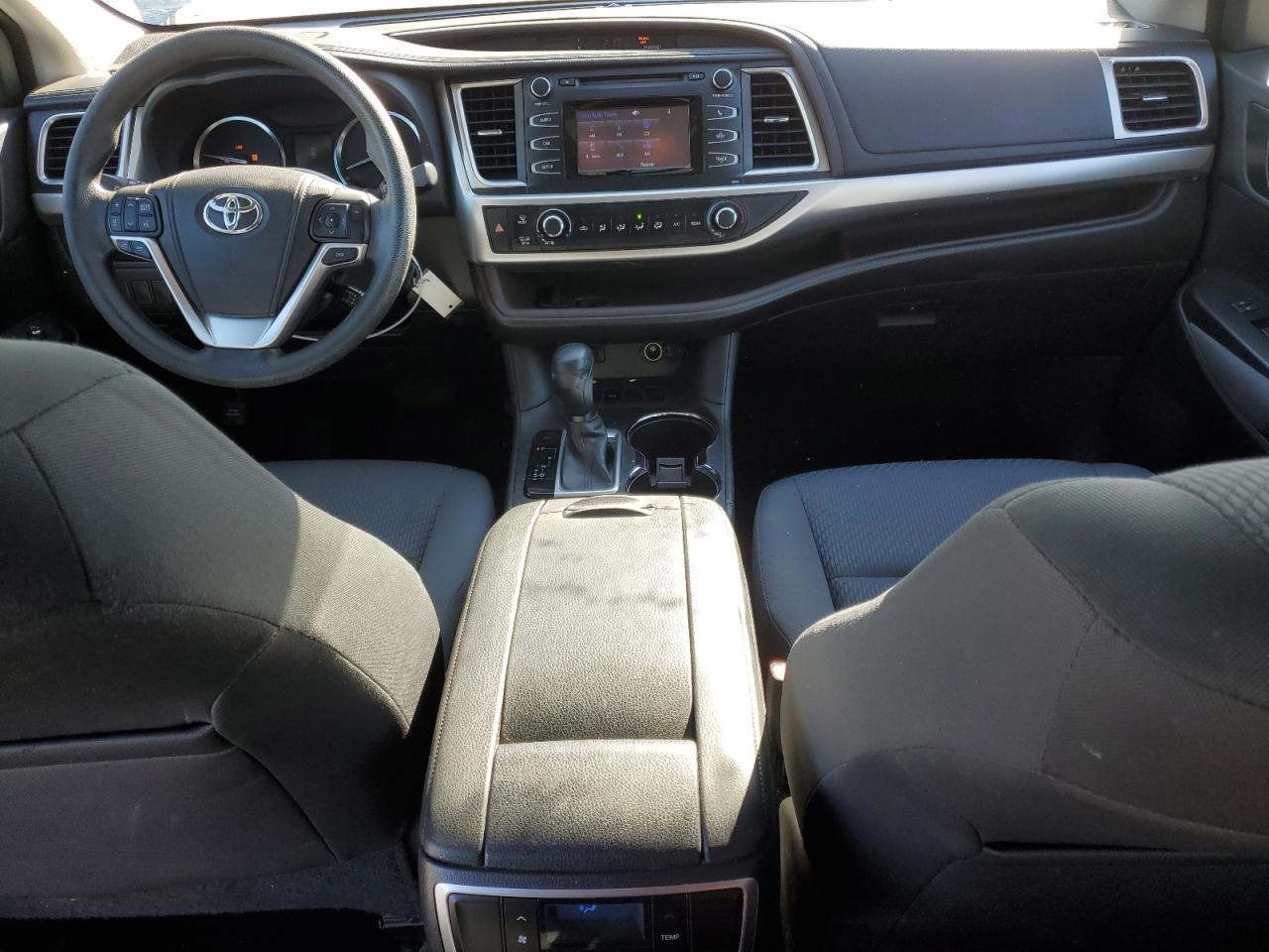 2015 Toyota Highlander - Image 8