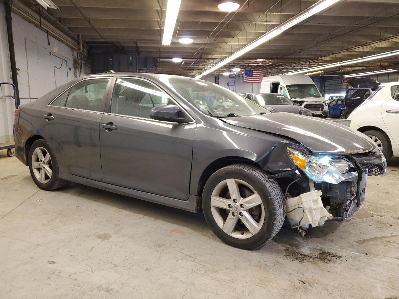 2013 Toyota Camry - Image 4