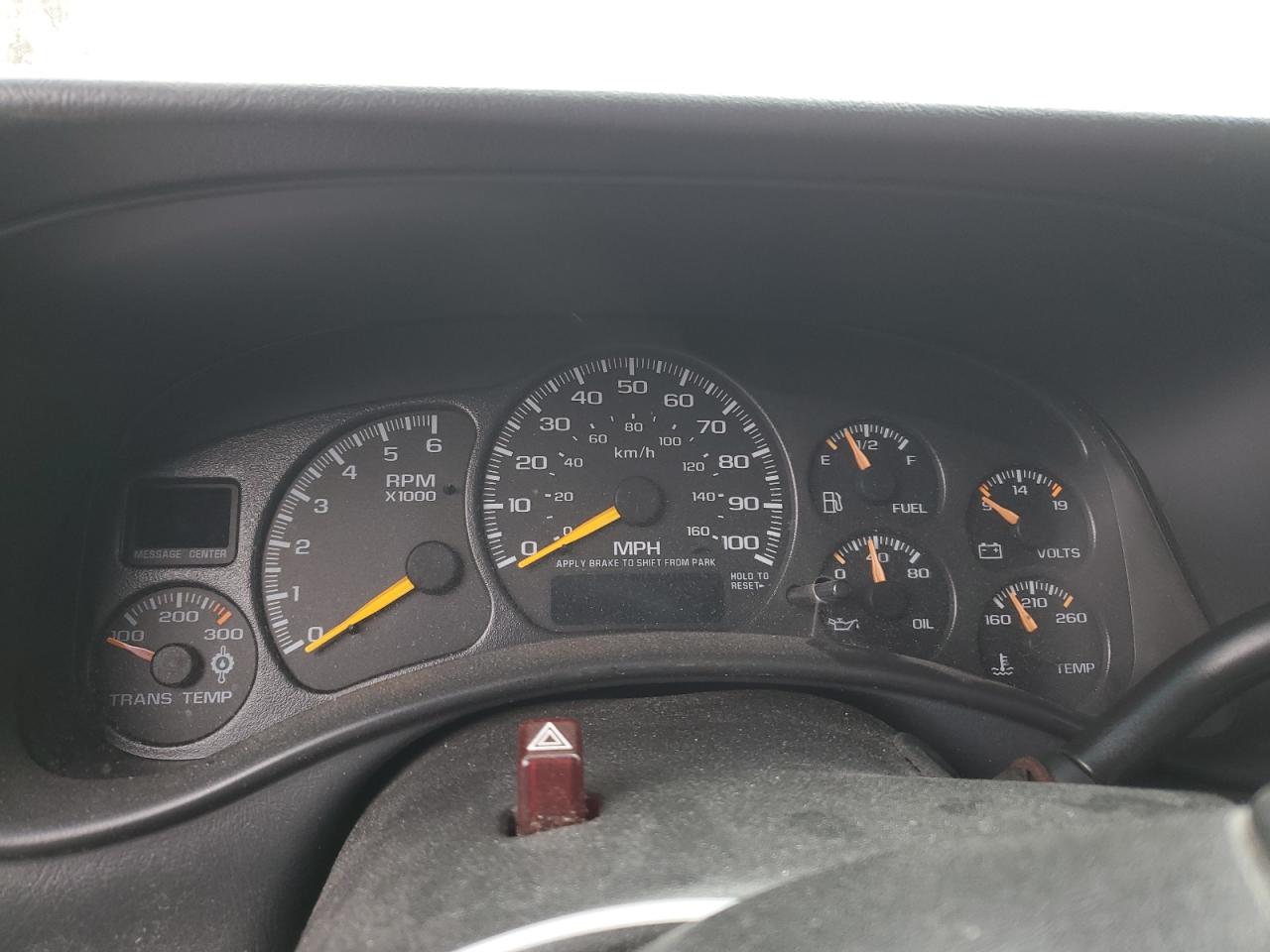 2001 Chevrolet Silverado - Image 9