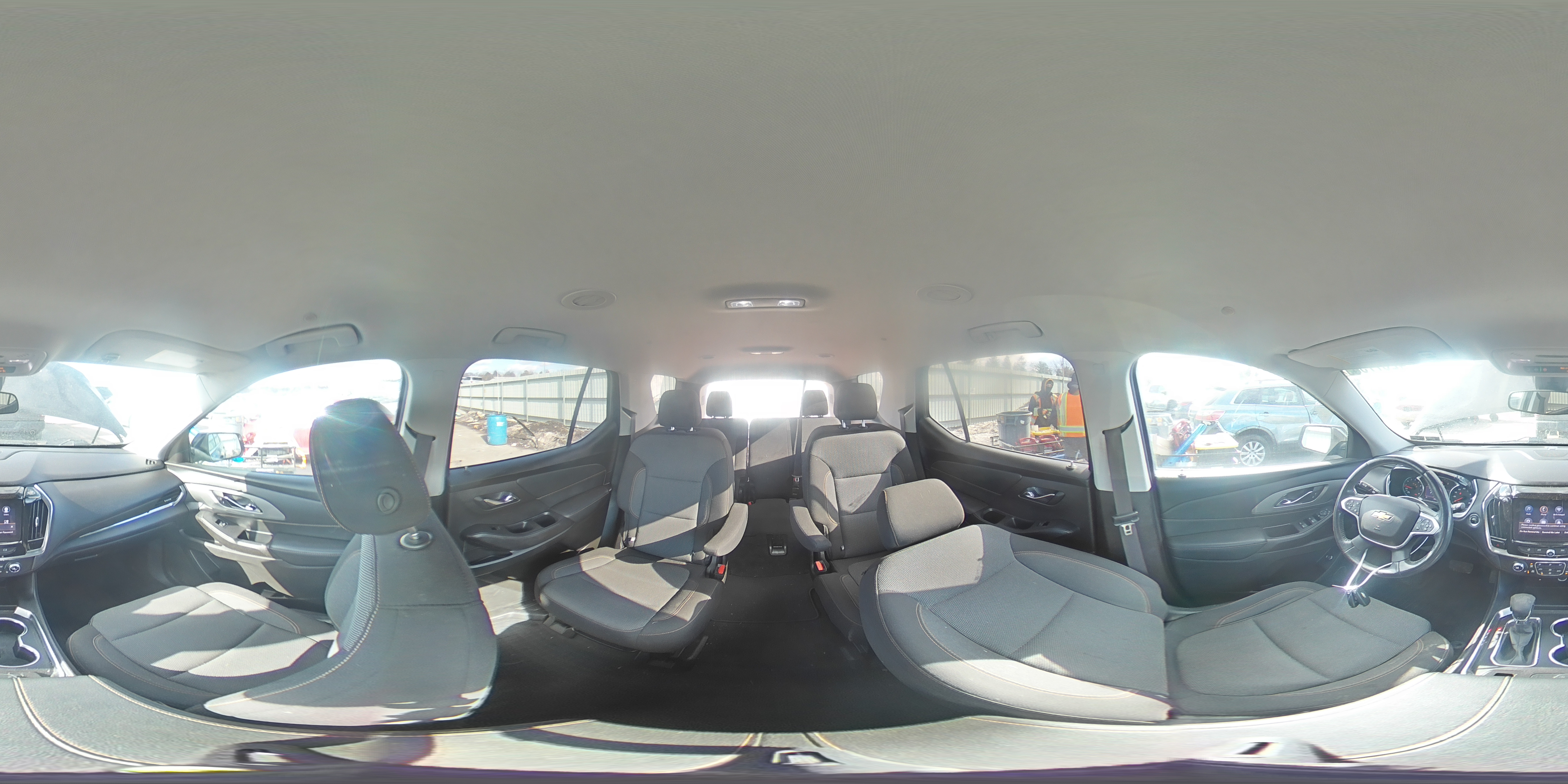 2021 Chevrolet Traverse - Image 13