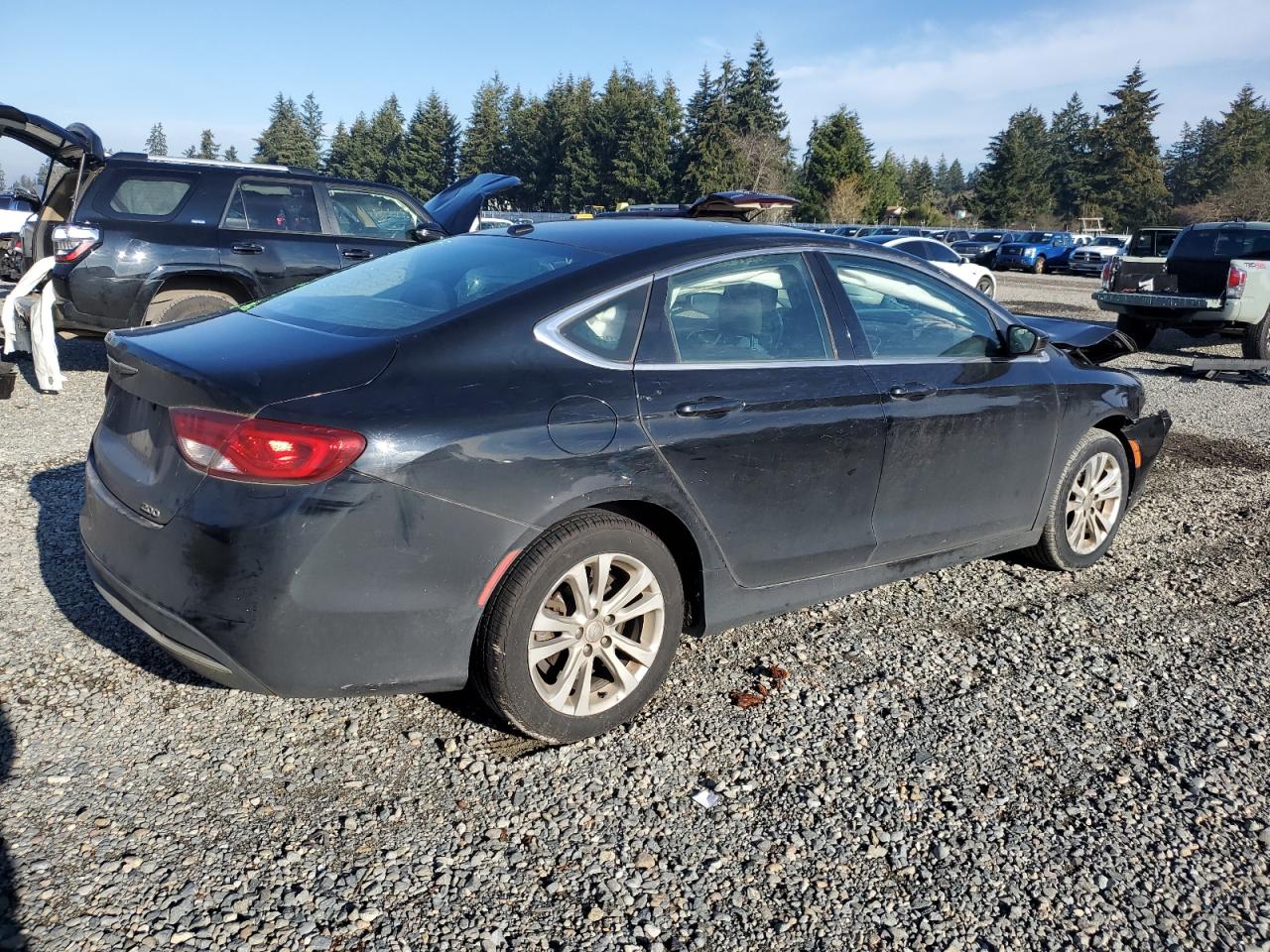 VIN 1C3CCCABXFN746753 2015 CHRYSLER 200 no.3