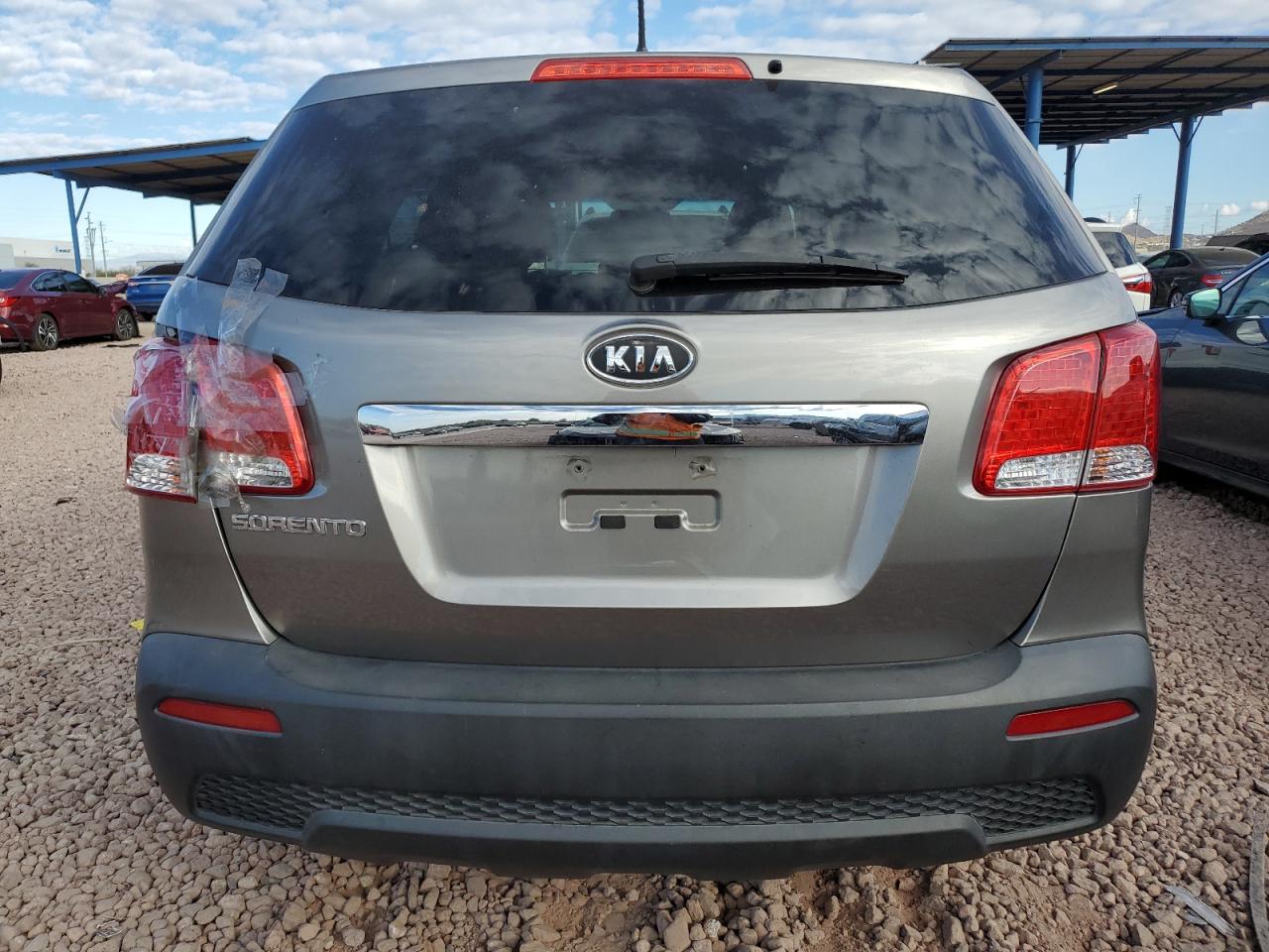 2011 Kia Sorento - Image 6