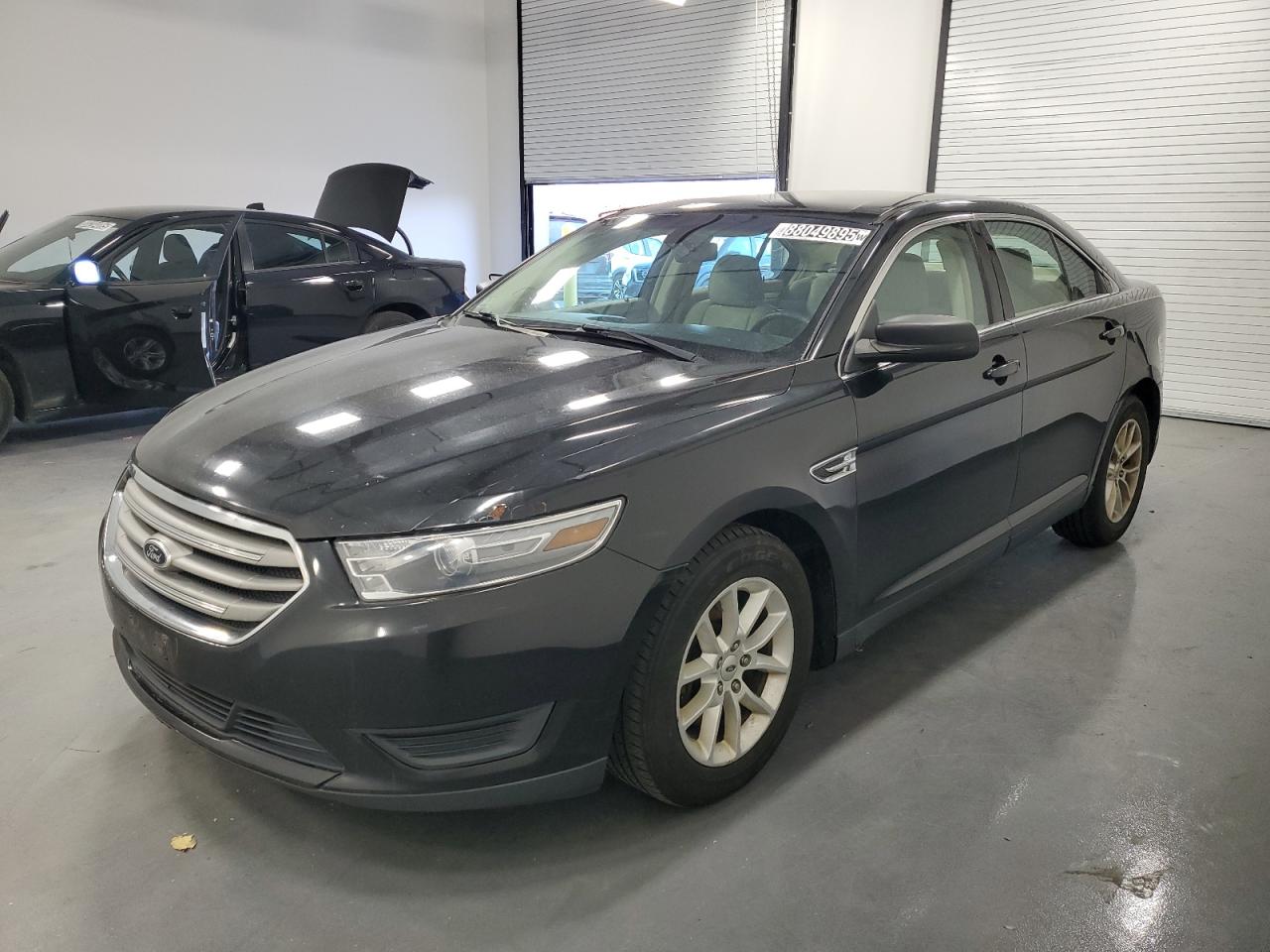 2014 Ford Taurus - Image 1