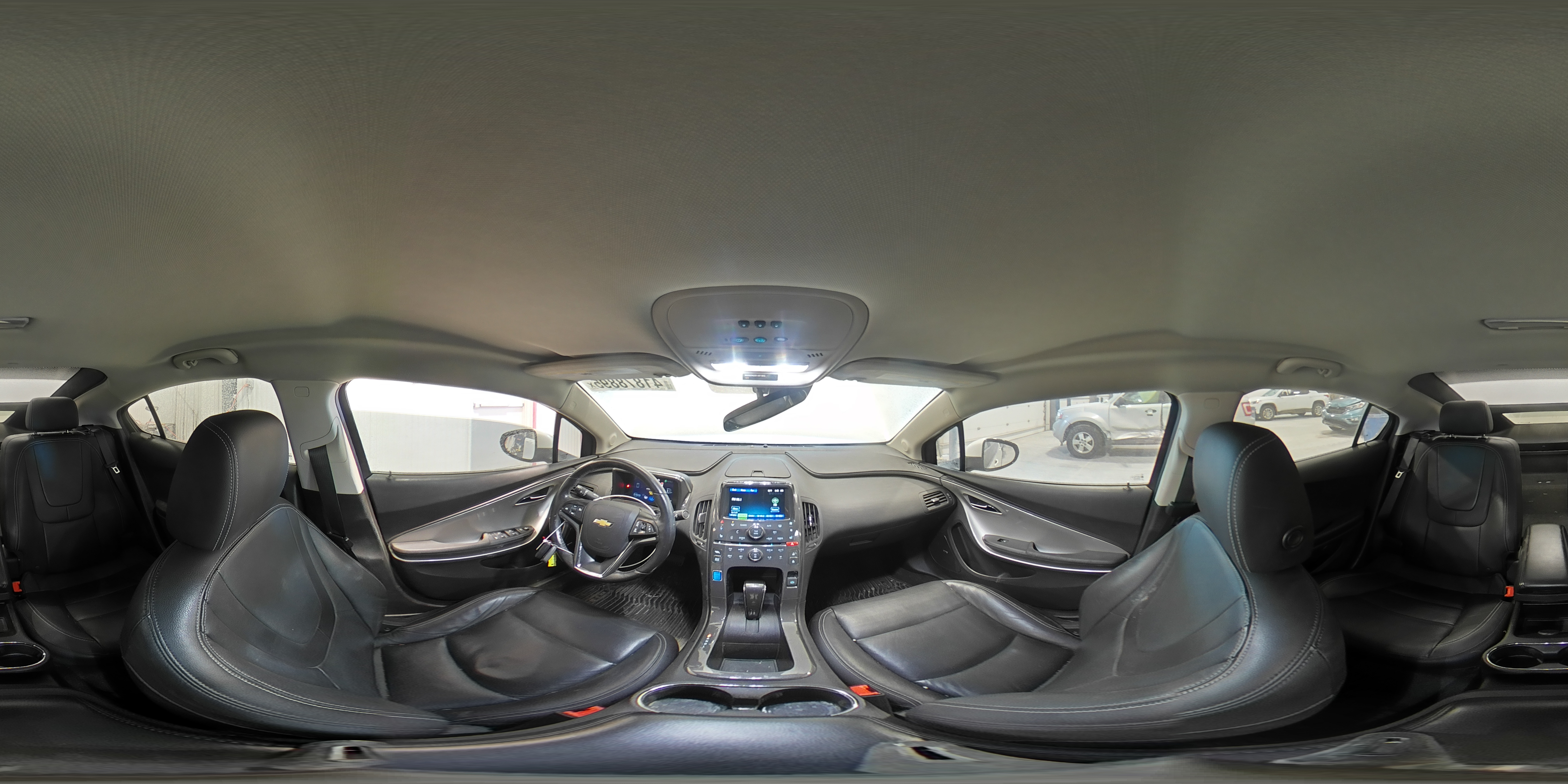 2013 Chevrolet Volt - Image 13