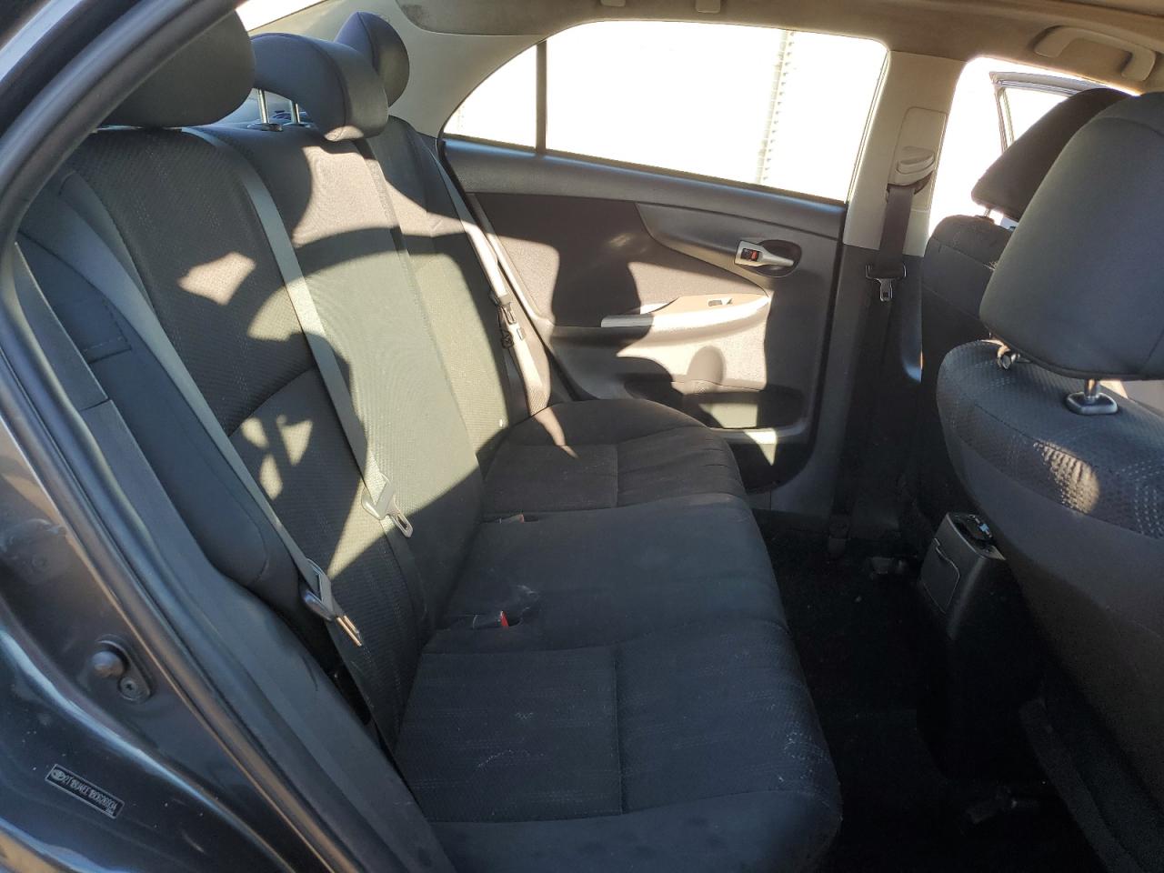 2011 Toyota Corolla - Image 11