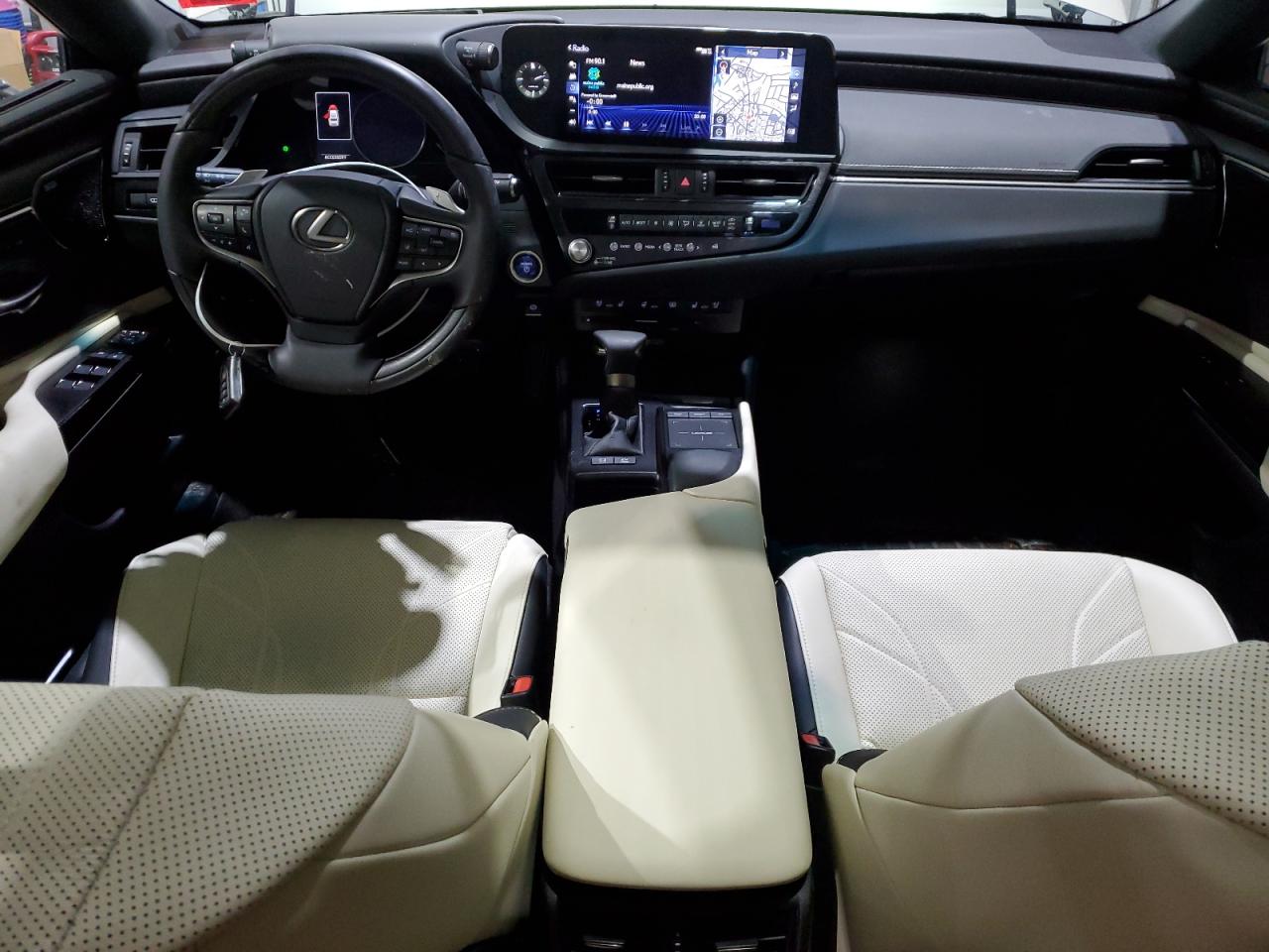 2022 Lexus ES - Image 8