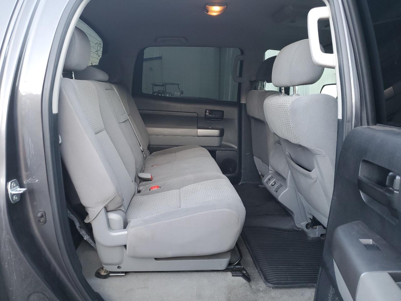 2011 Toyota Tundra - Image 10