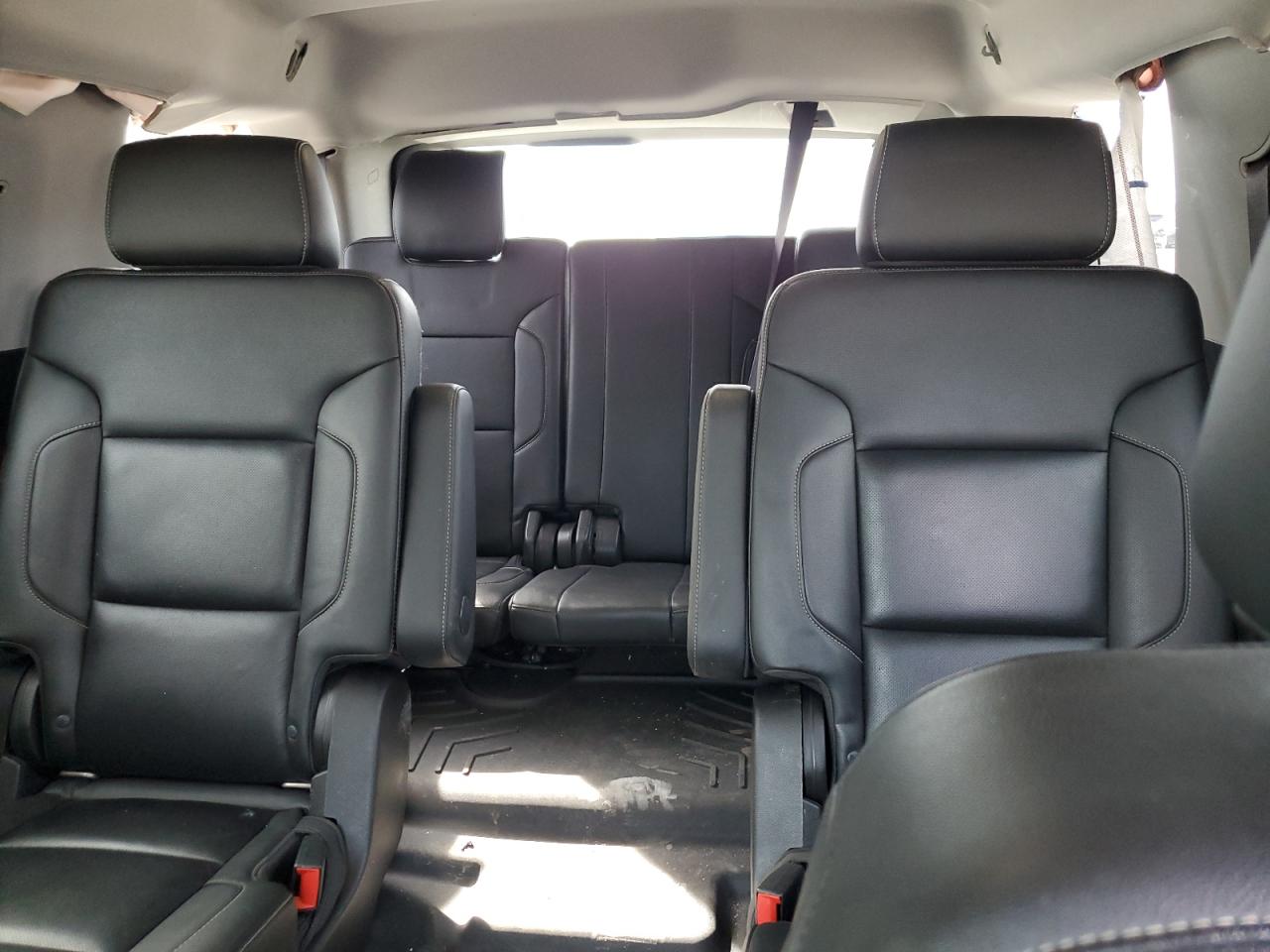 2017 GMC Yukon - Image 10