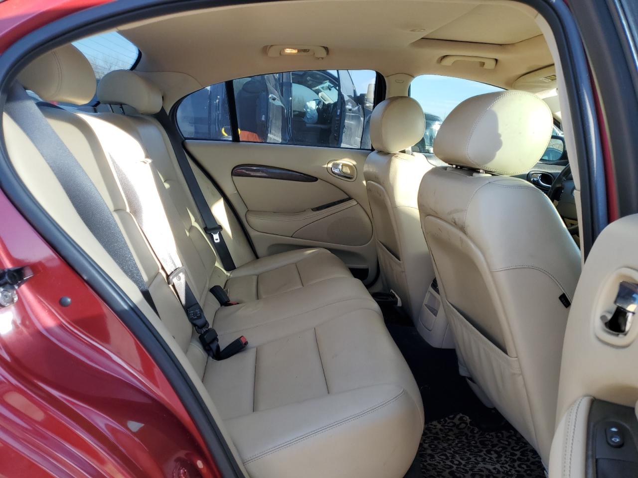 2005 Jaguar S-Type - Image 10