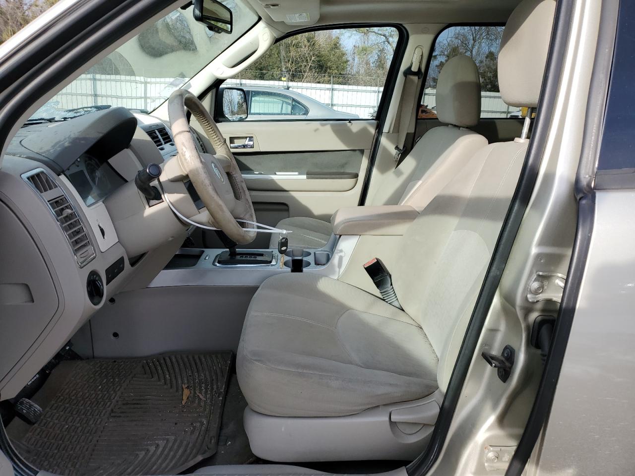 2010 Mercury Mariner - Image 7