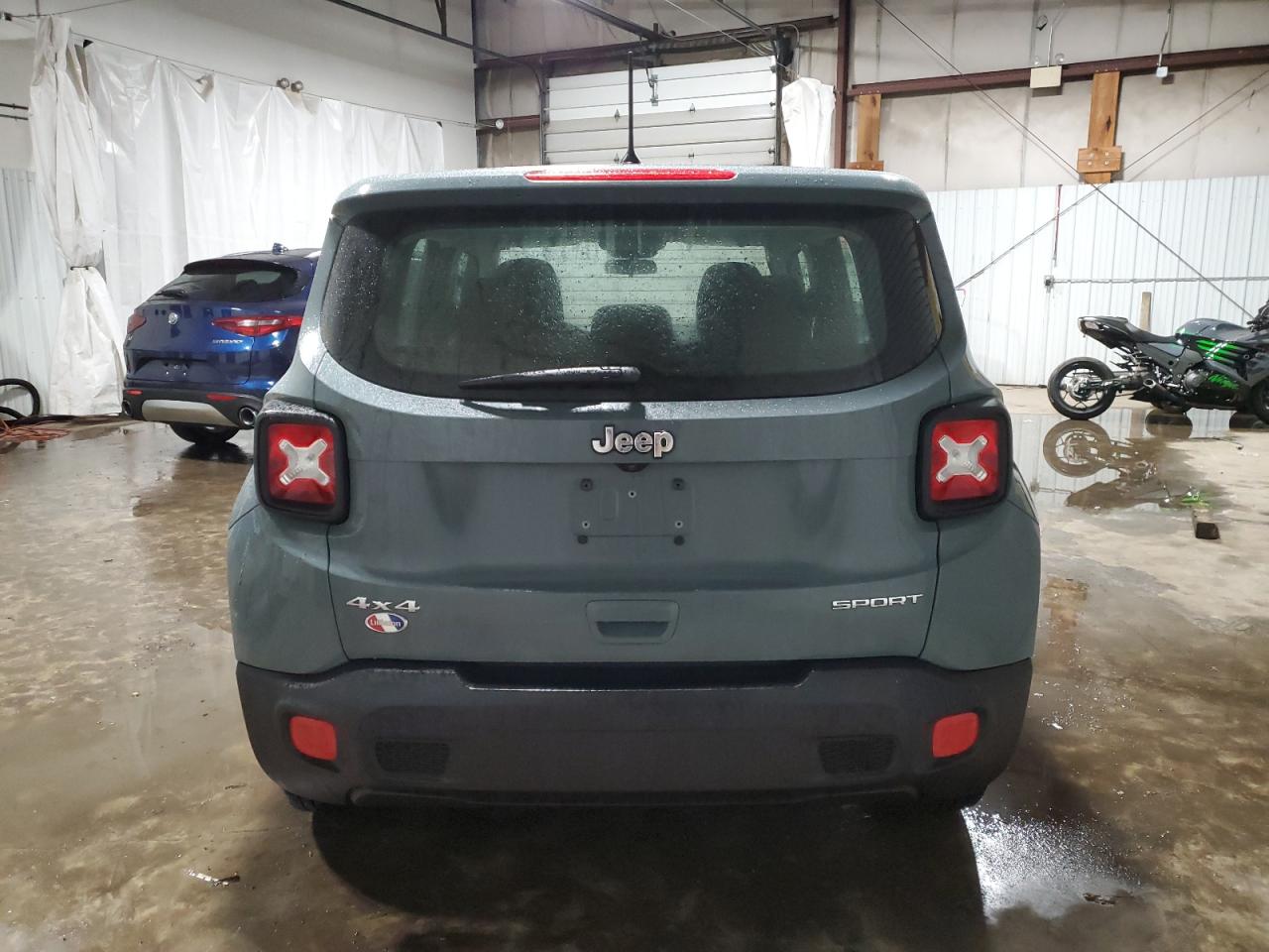 2018 Jeep Renegade - Image 6