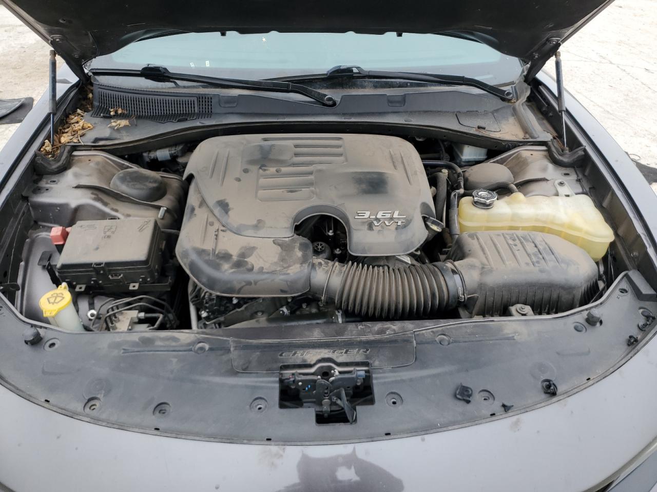 2018 Dodge Charger - Image 12