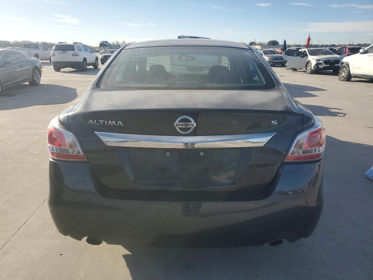 2015 Nissan Altima - Image 6