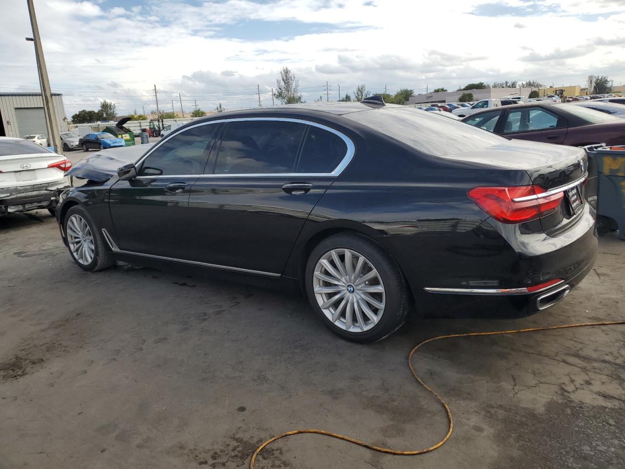 2018 BMW 7er - Image 2