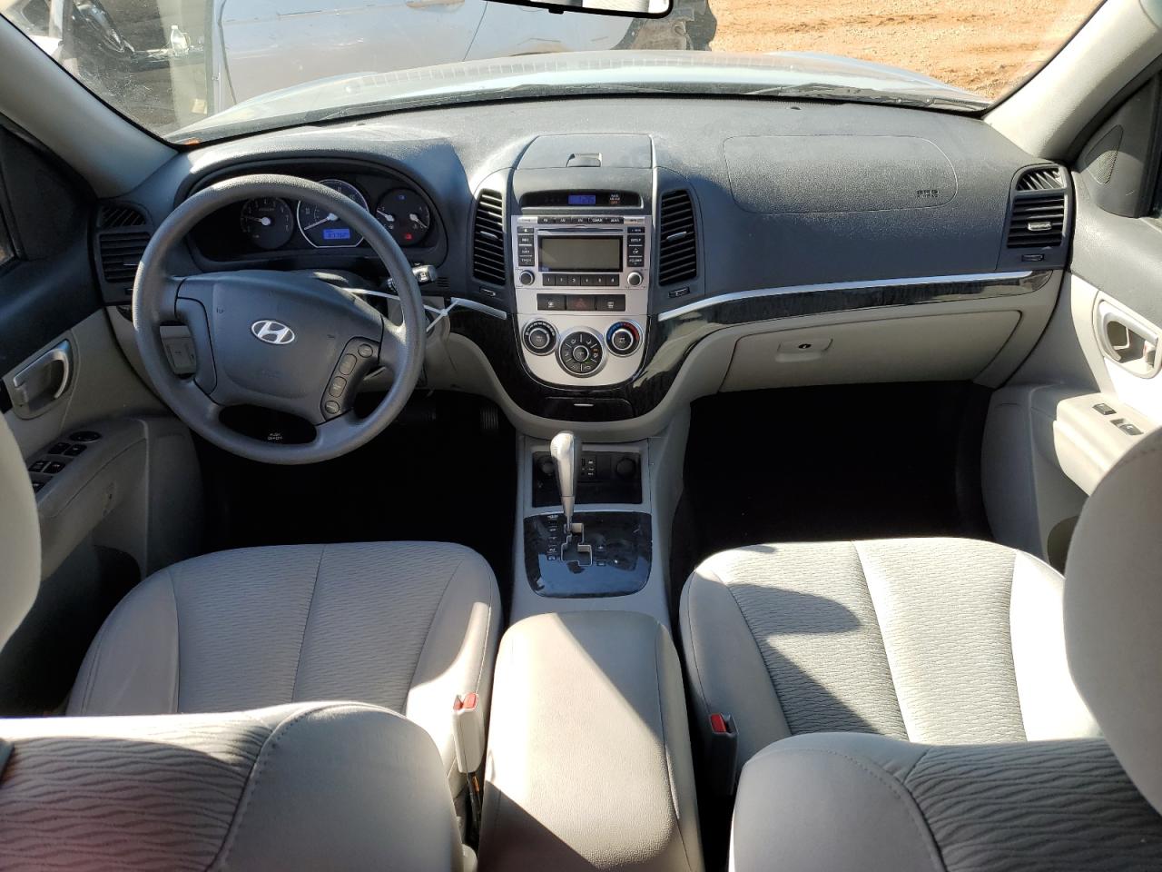 2009 Hyundai Santa Fe - Image 8