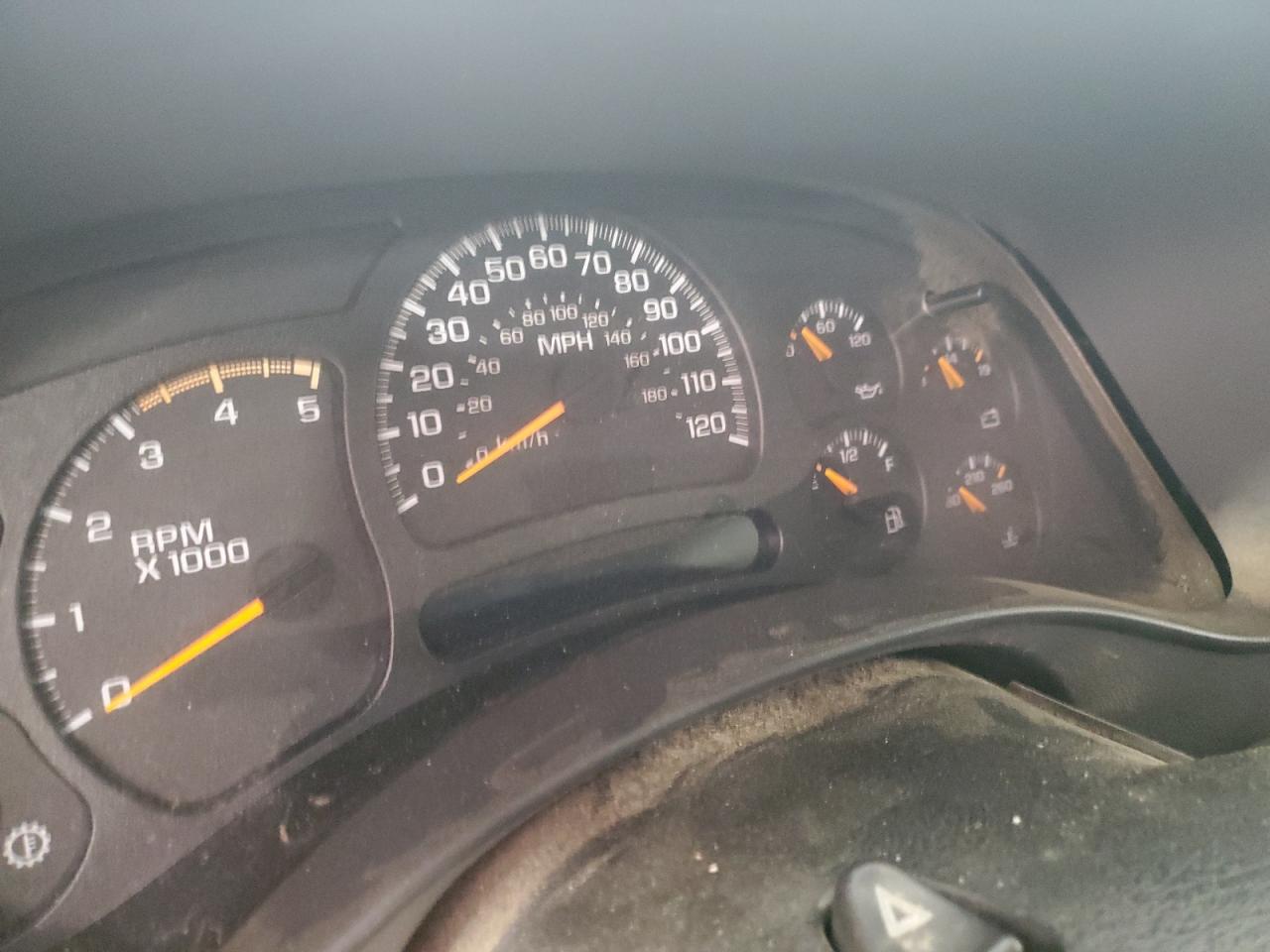 2005 Chevrolet Silverado - Image 9