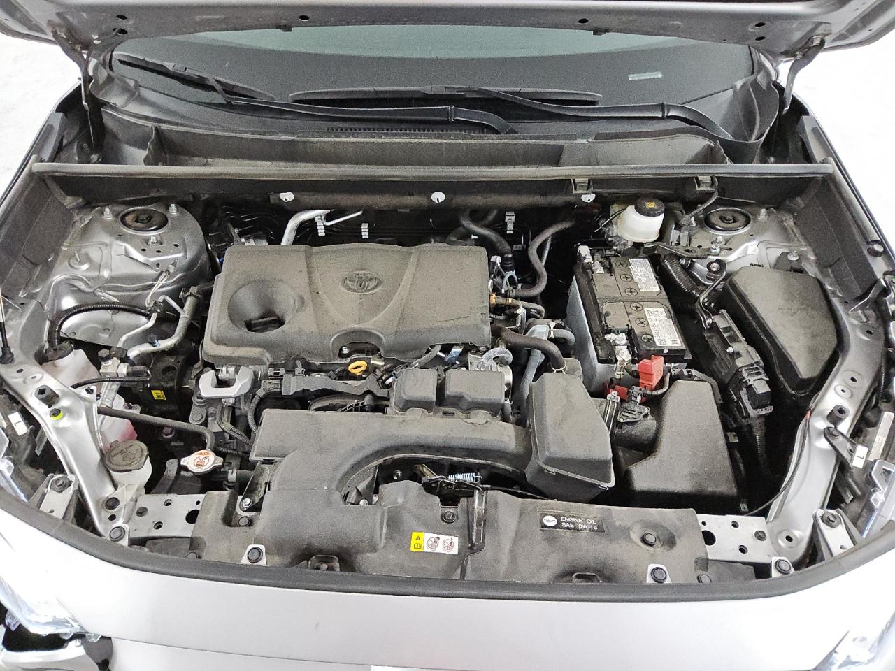 2024 Toyota RAV 4 - Image 12