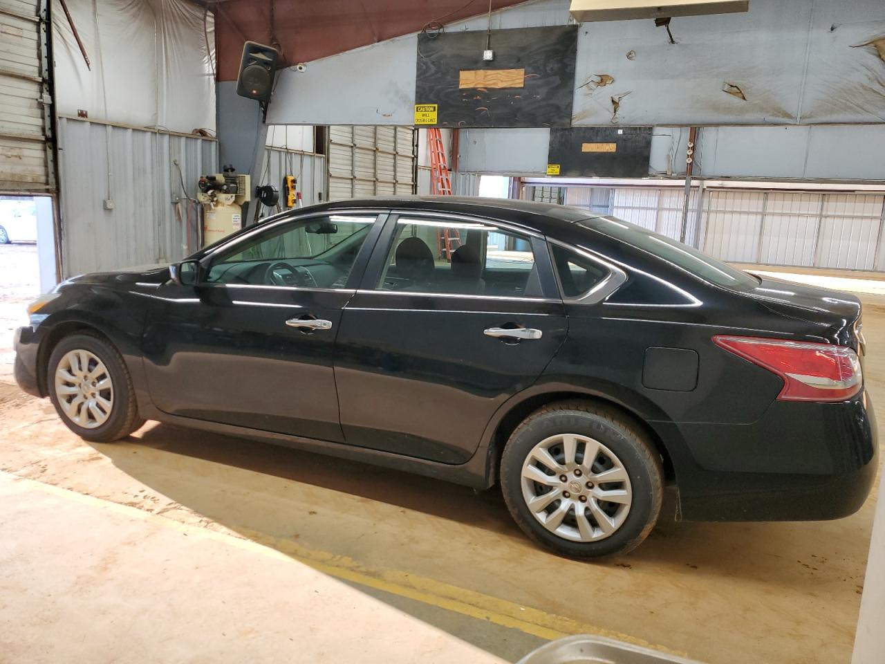 2013 Nissan Altima - Image 2
