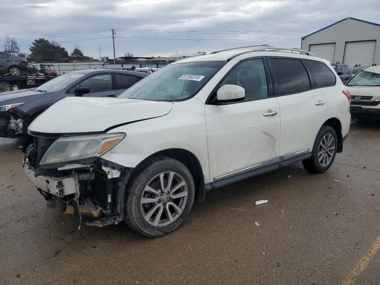 2016 Nissan Pathfinder - Image 1