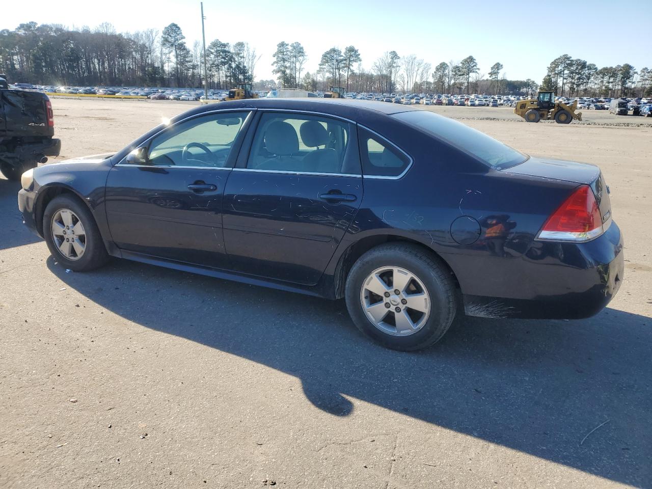 2011 Chevrolet Impala - Image 2