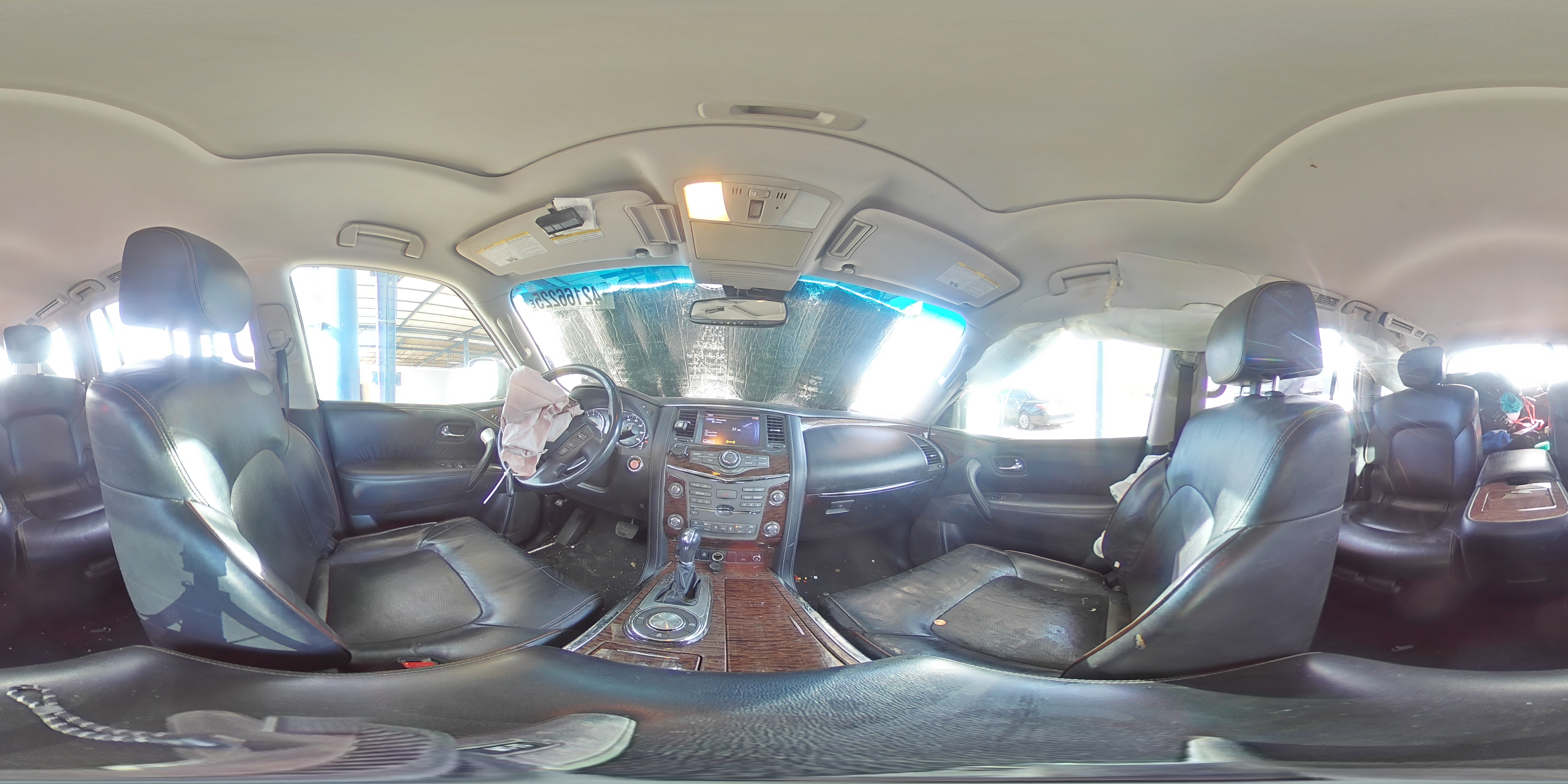 2017 Nissan Armada - Image 14