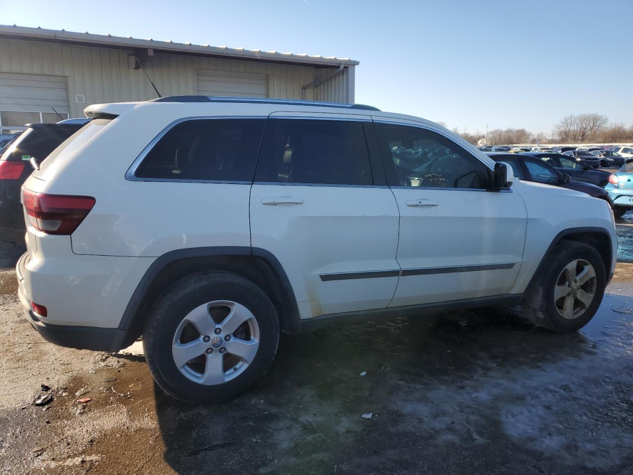 2011 Jeep Grand Cherokee - Image 3