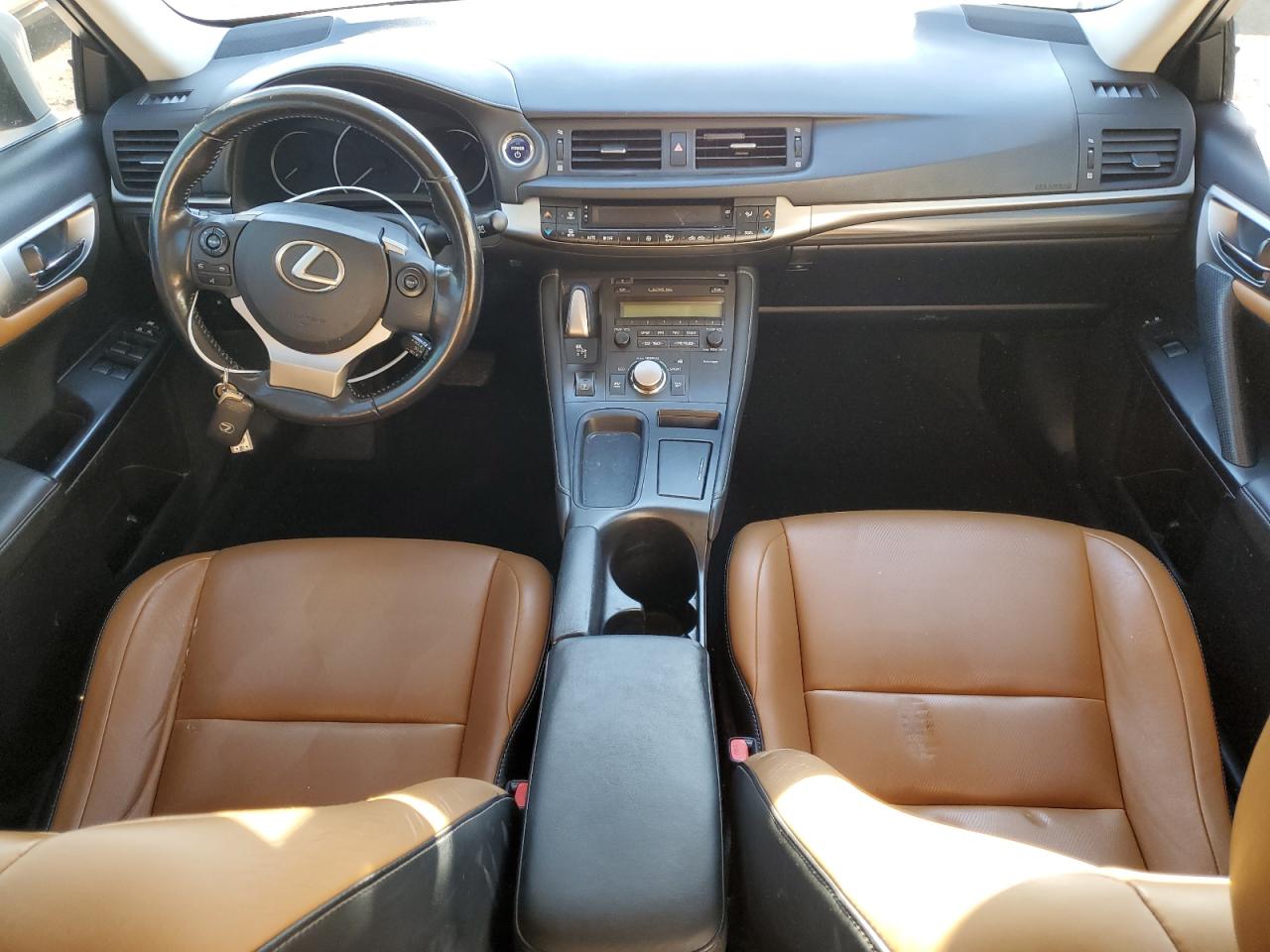 2016 Lexus CT - Image 8