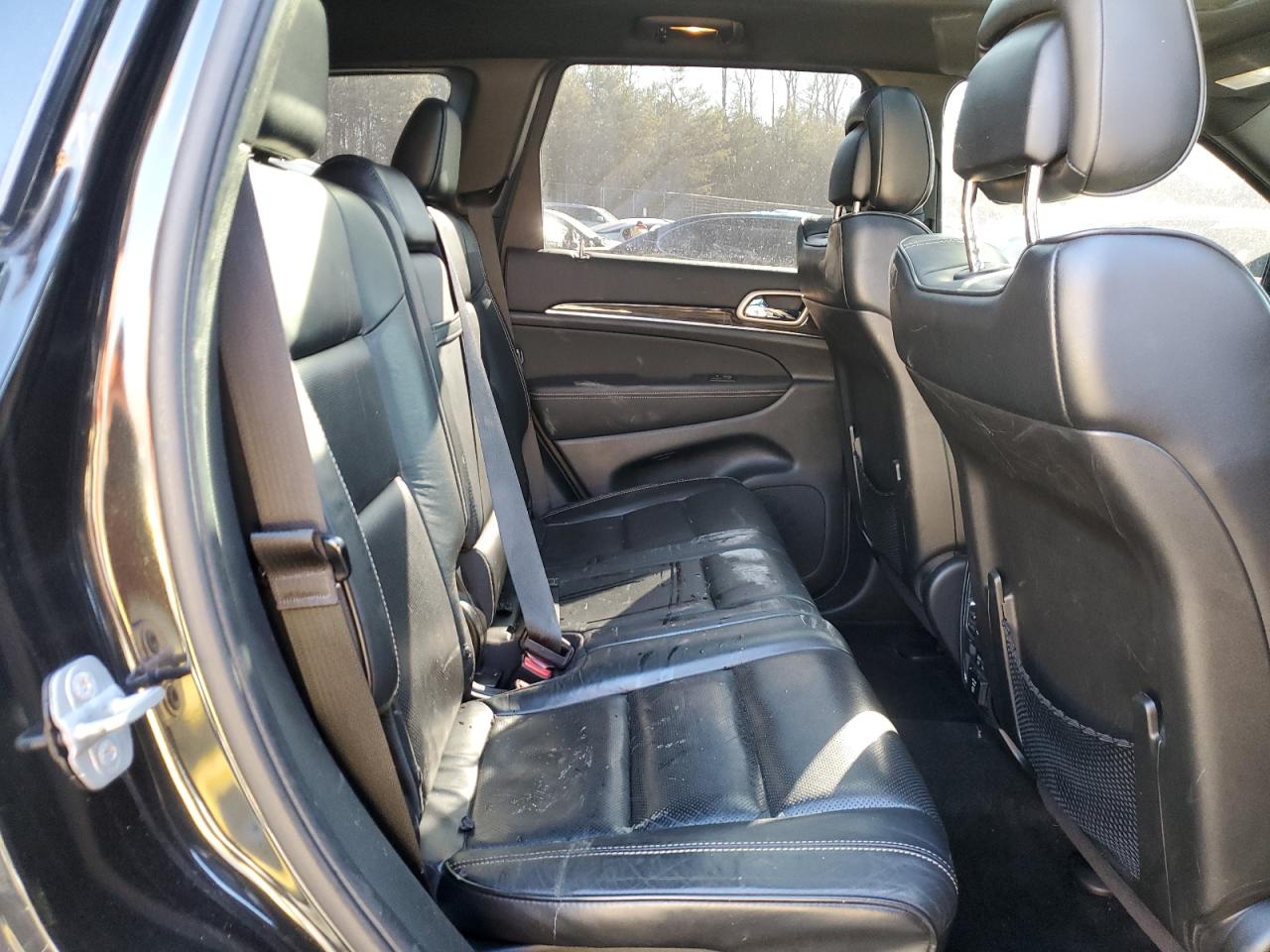2014 Jeep Grand Cherokee - Image 12