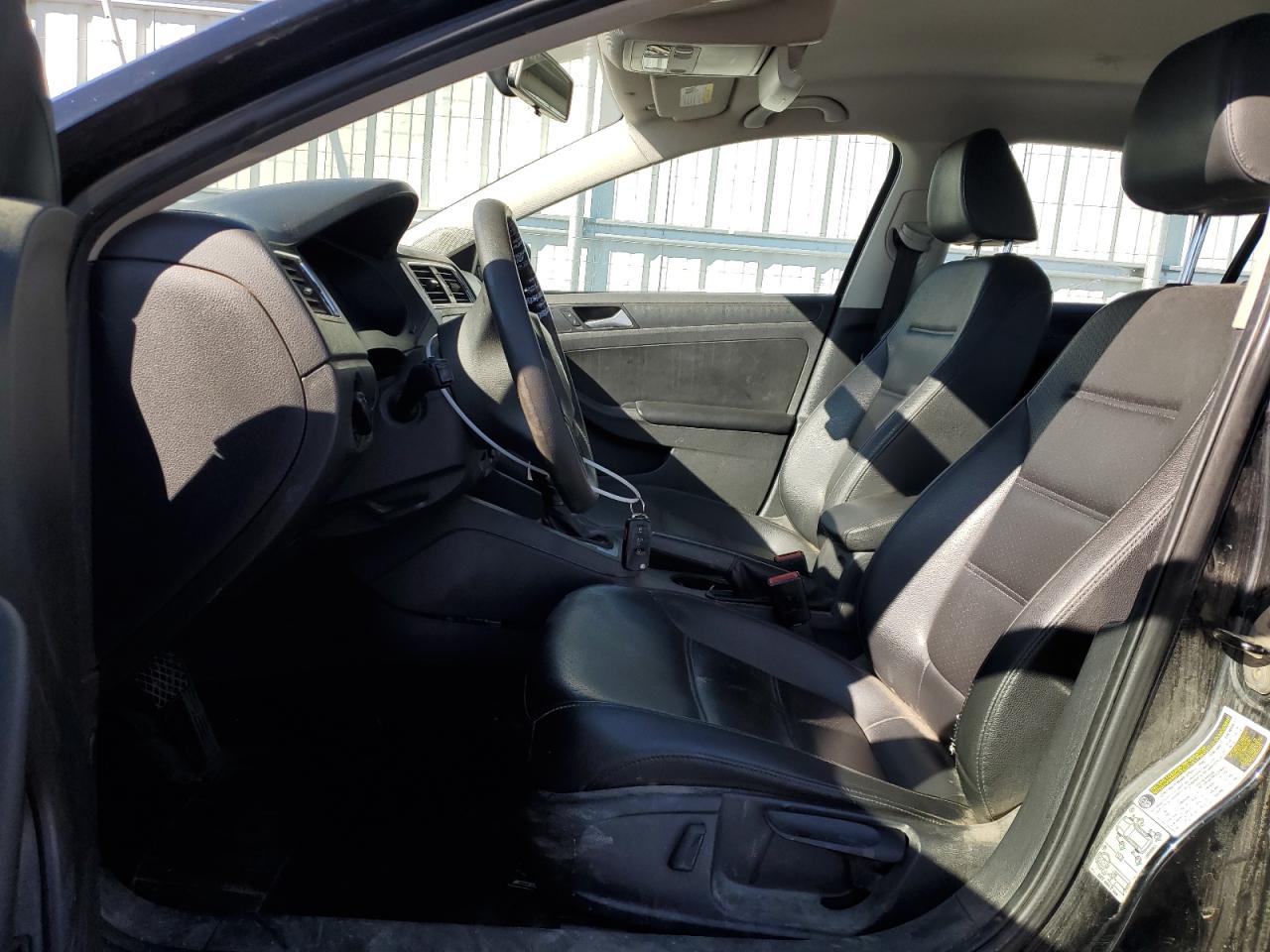 2014 Volkswagen Jetta - Image 7