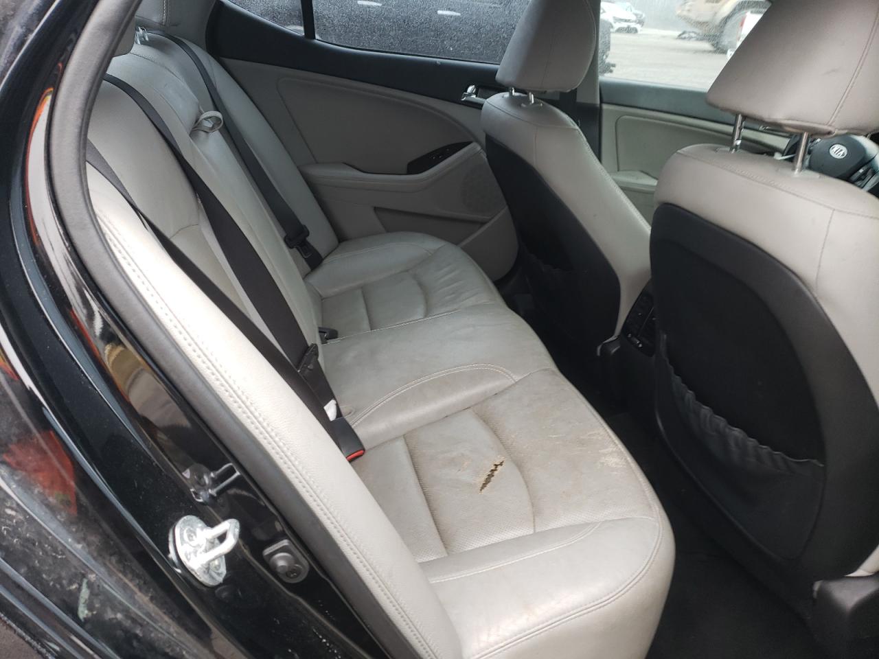 2012 Kia Optima - Image 10