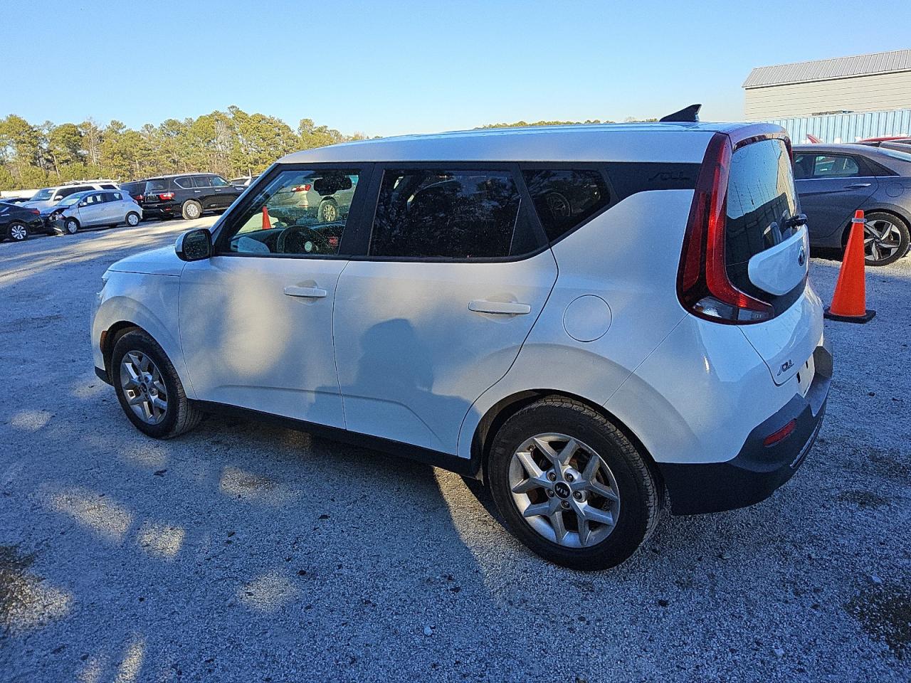 2021 Kia Soul - Image 2