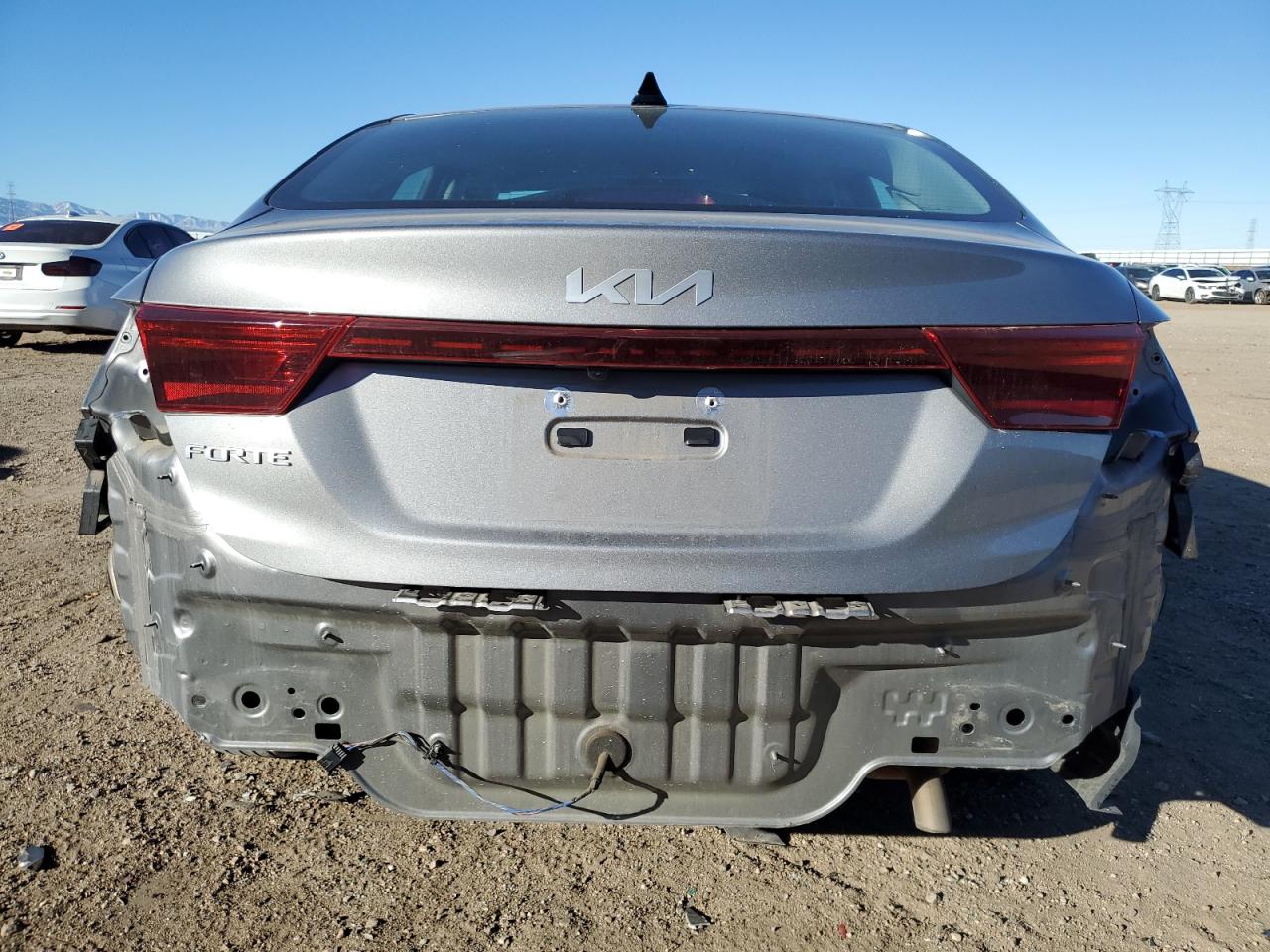 2022 Kia Forte - Image 6