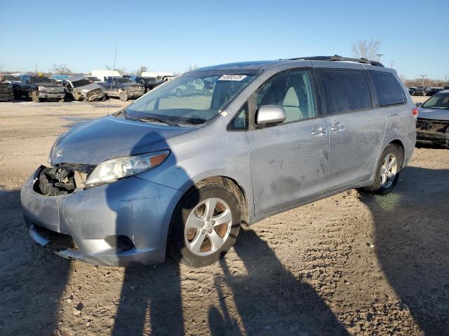 2013 Toyota Sienna Le