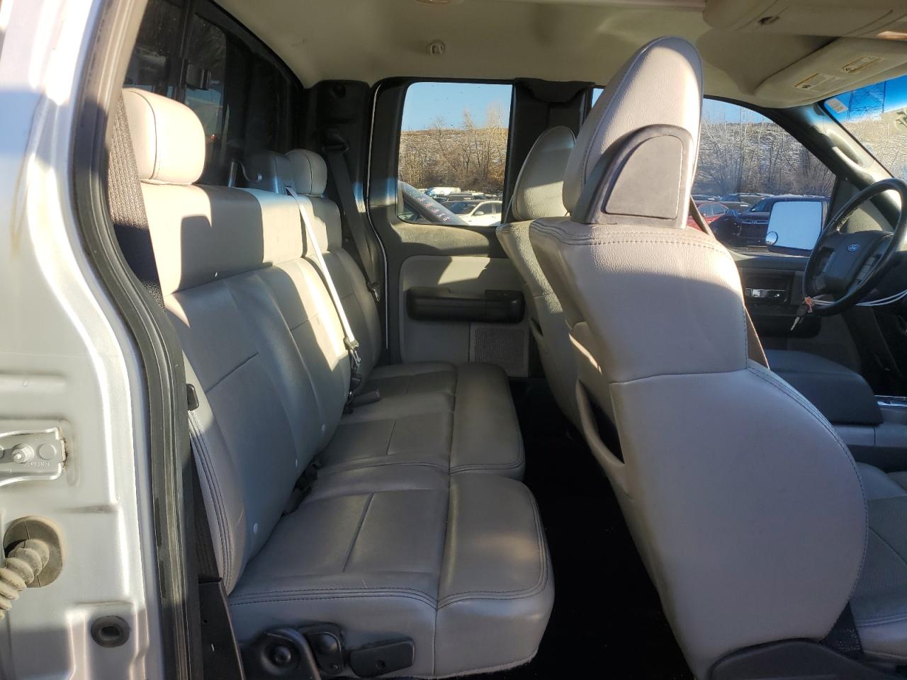 2004 Ford F-150 - Image 10