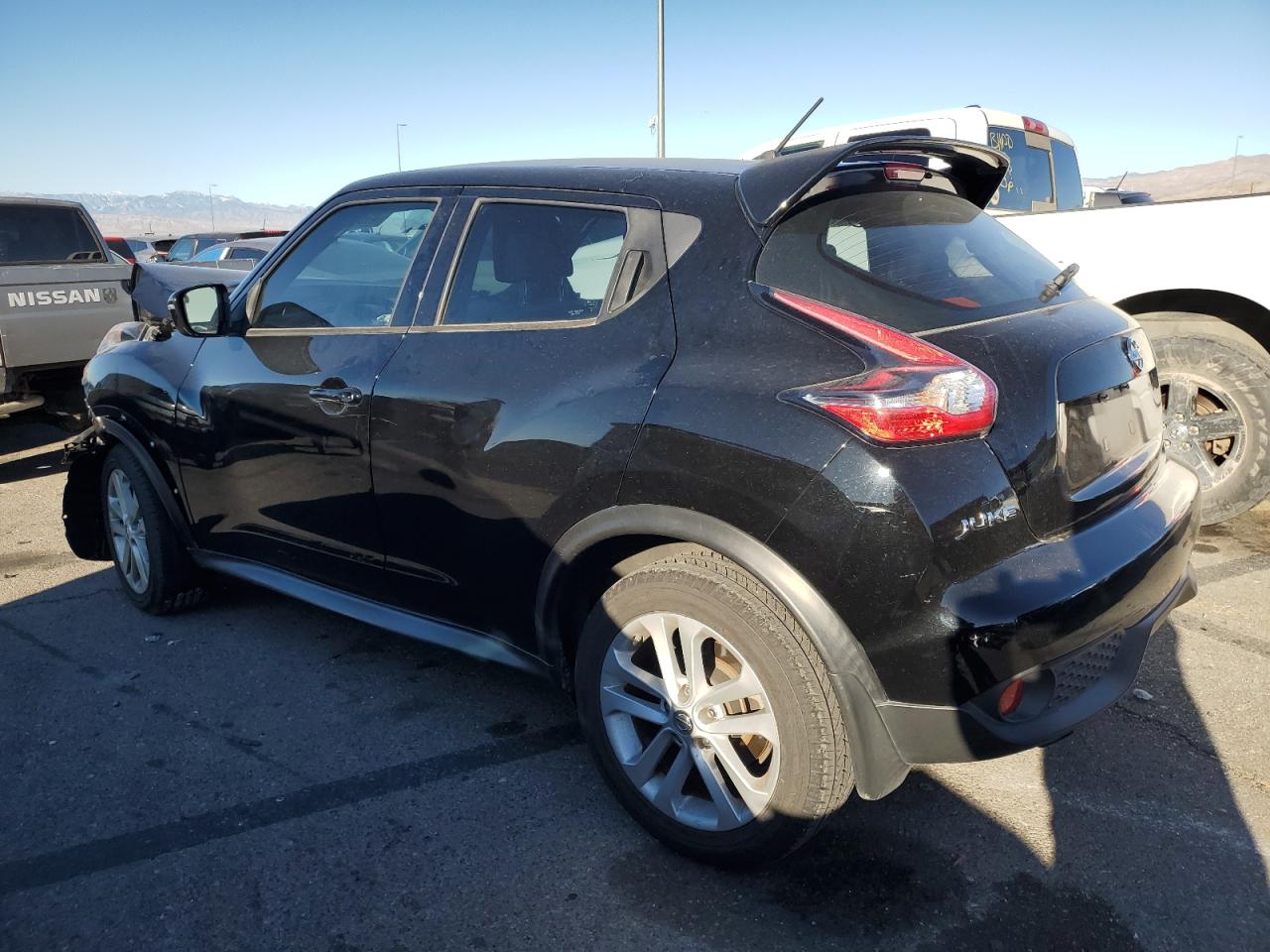 2015 Nissan Juke - Image 2