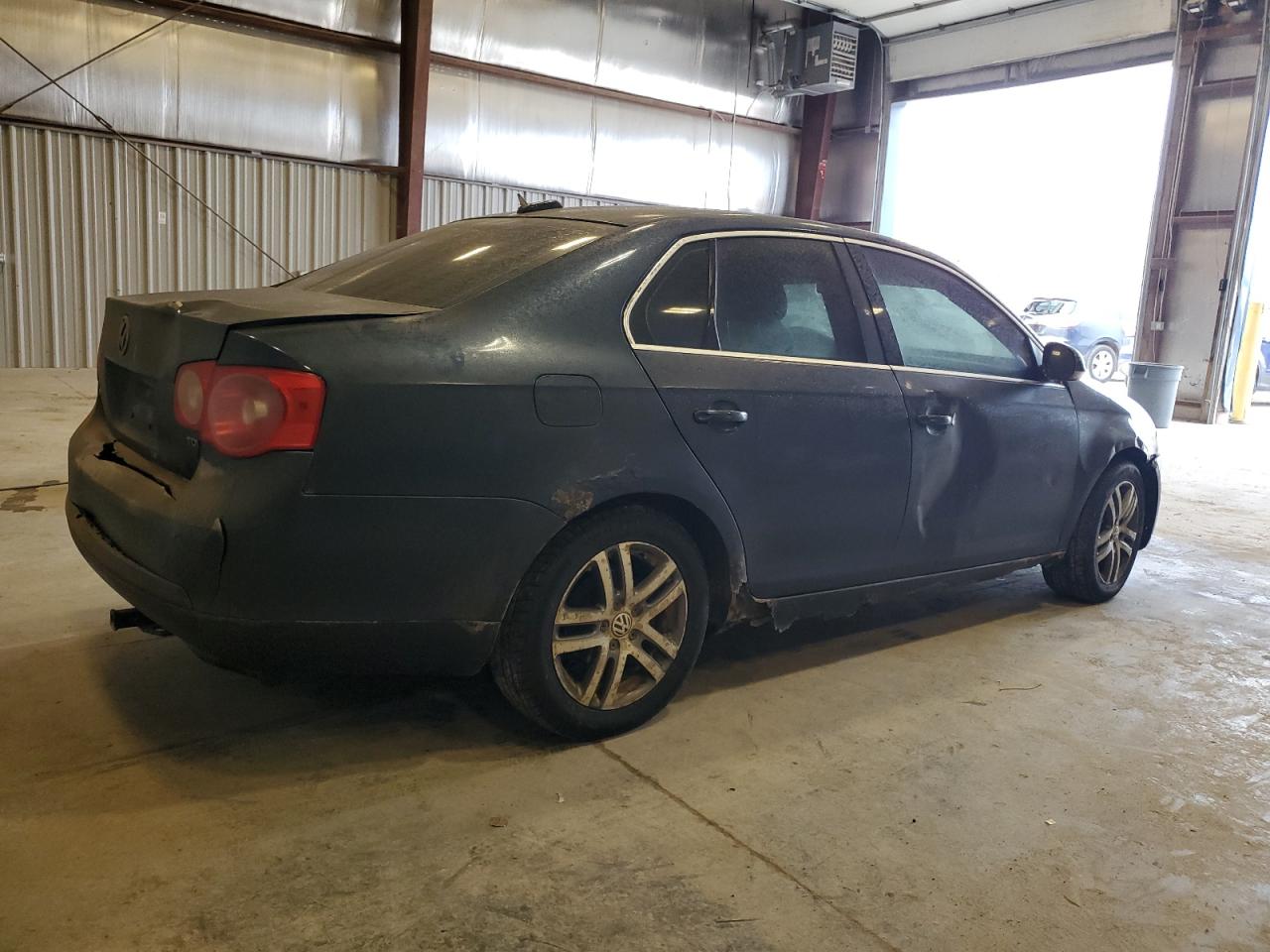 2006 Volkswagen Jetta - Image 3