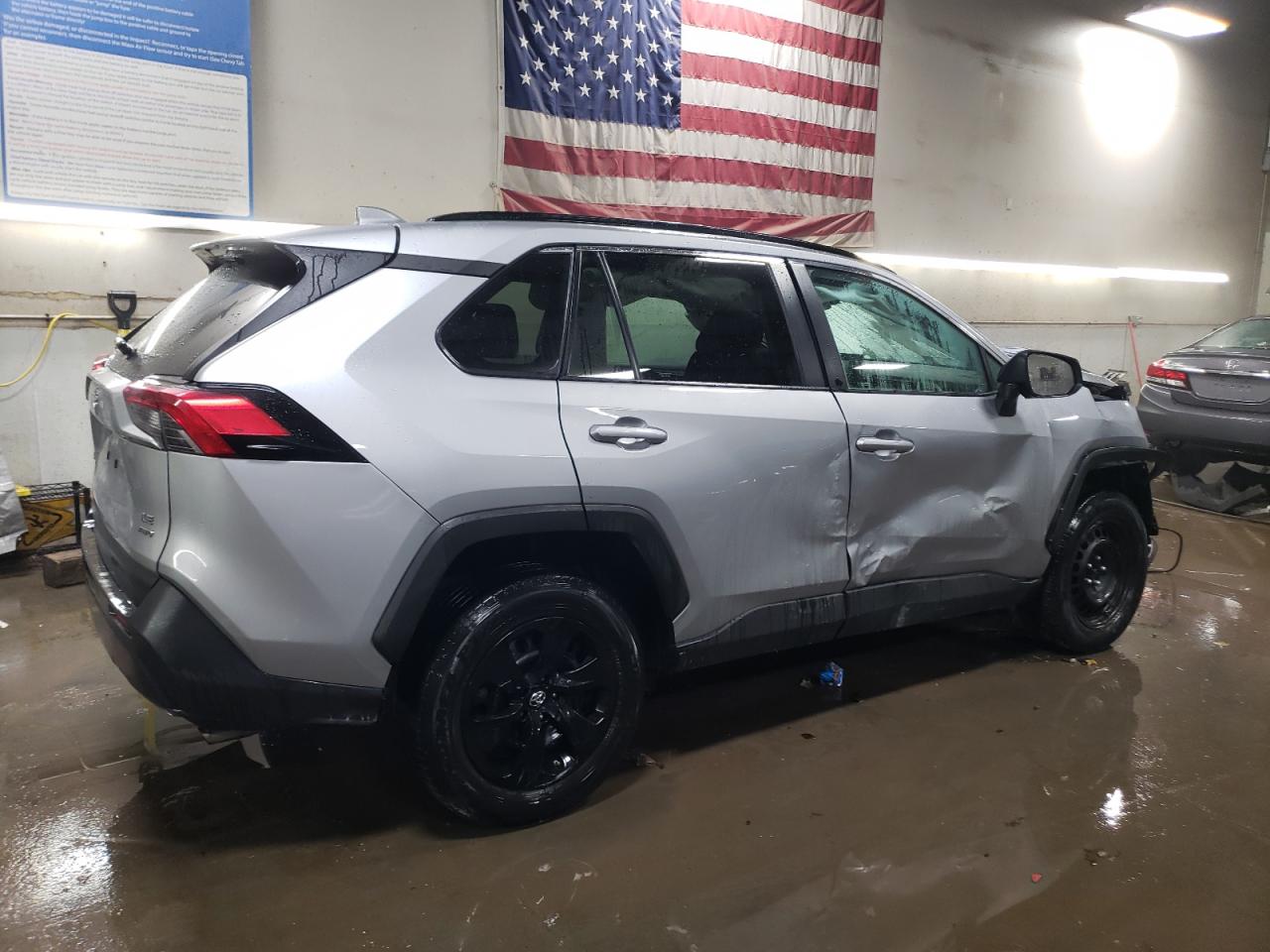 2019 Toyota RAV 4 - Image 3
