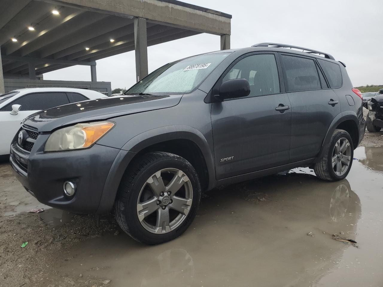 2009 Toyota RAV 4 - Image 1