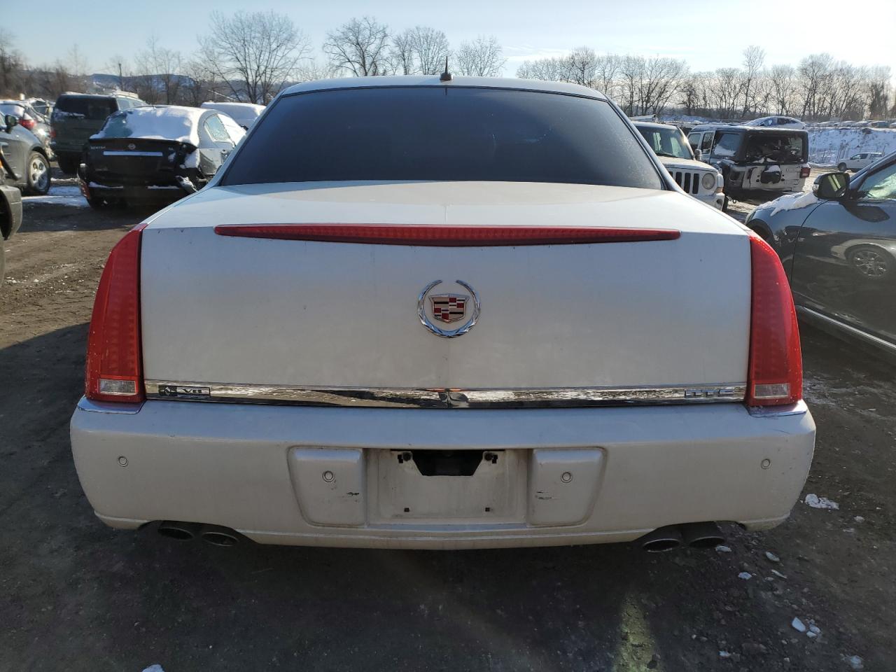 2008 Cadillac DTS - Image 6