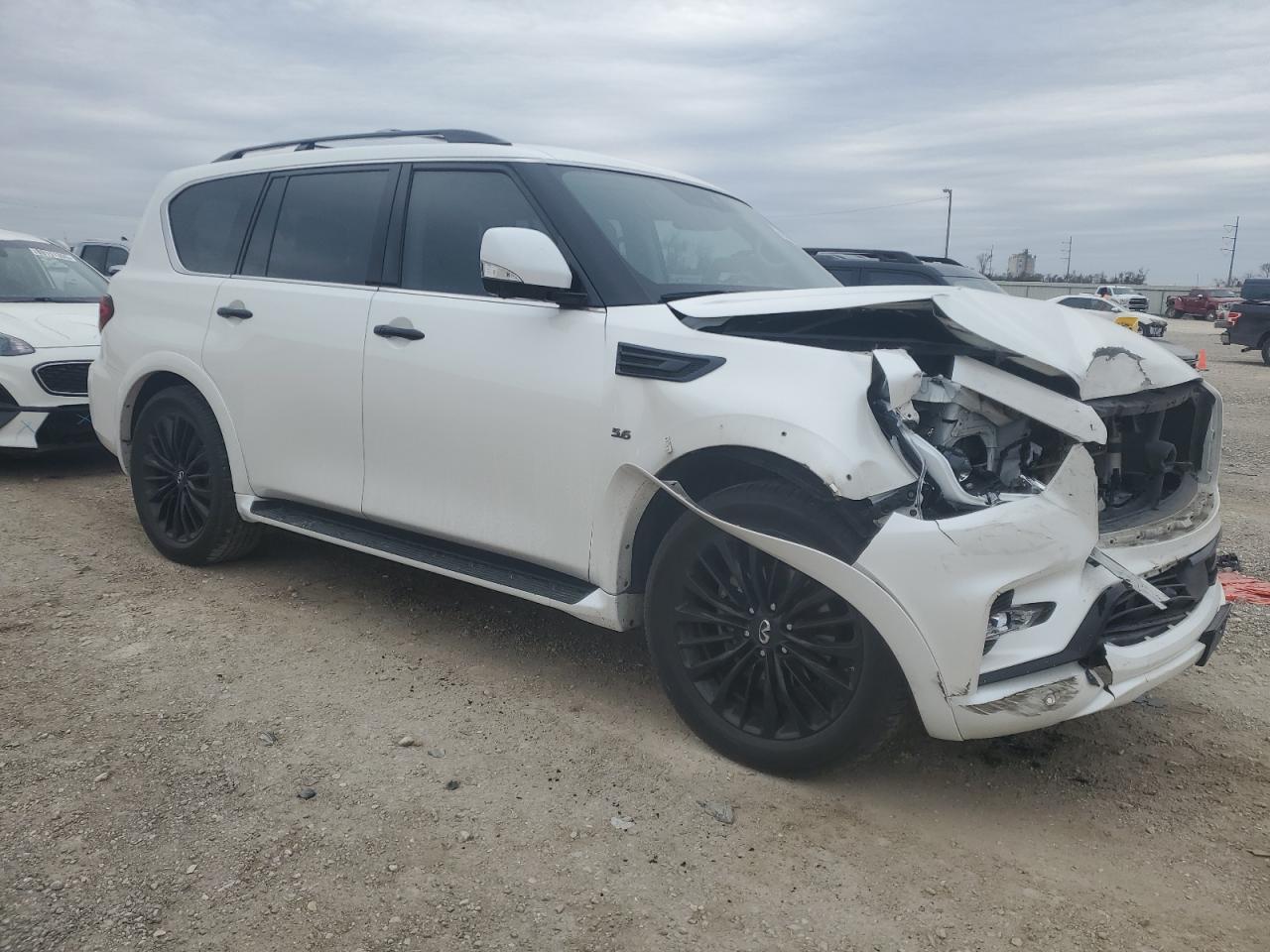 2018 Infiniti QX80 - Image 4
