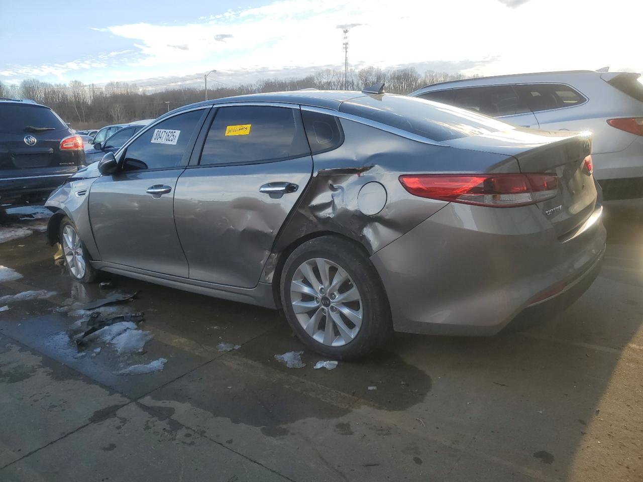2016 Kia Optima - Image 2