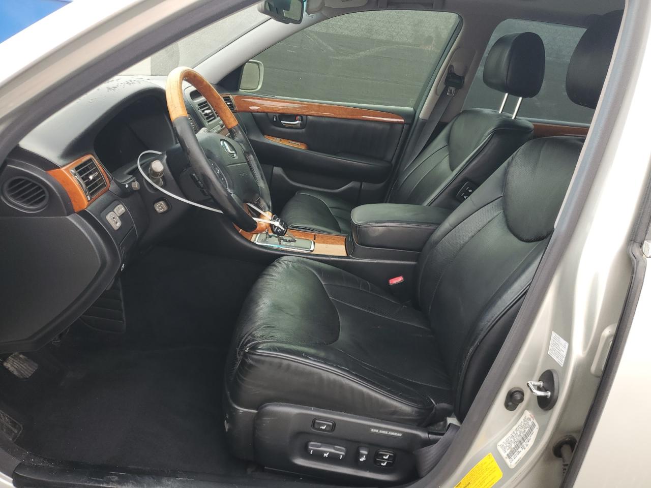 2003 Lexus LS - Image 7