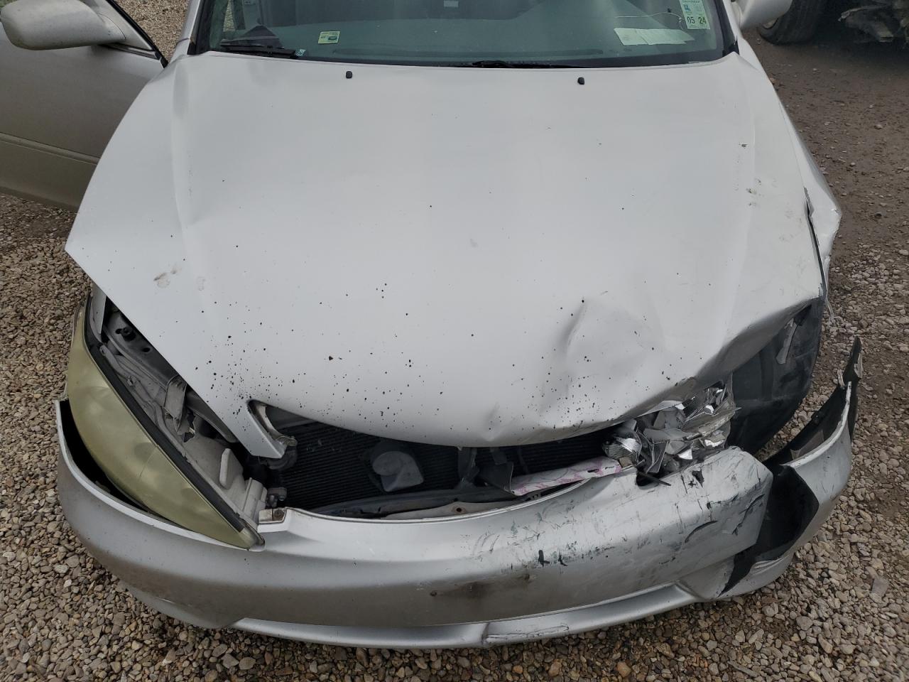 2005 Toyota Camry - Image 12