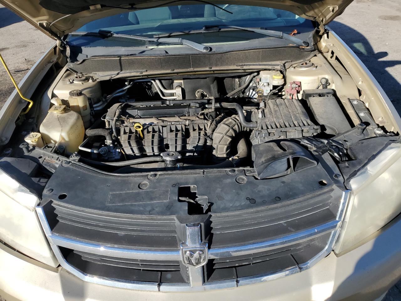 2010 Dodge Avenger - Image 11