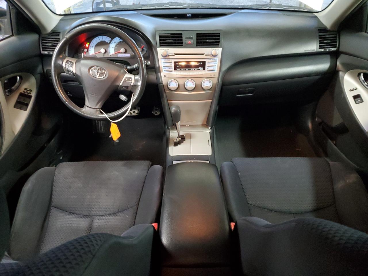 2011 Toyota Camry - Image 8