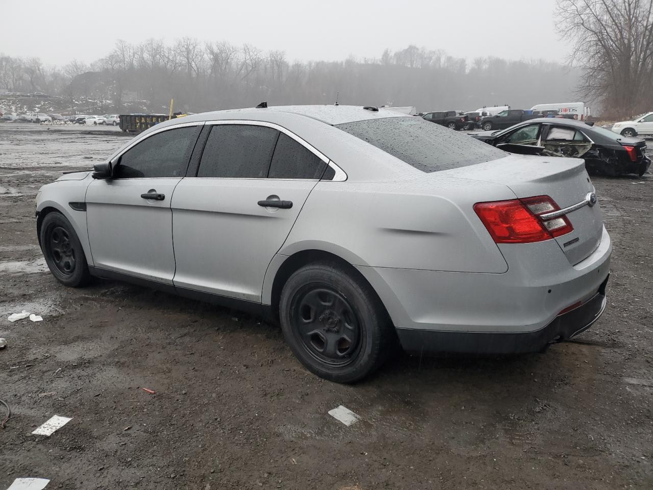 2014 Ford Taurus - Image 2