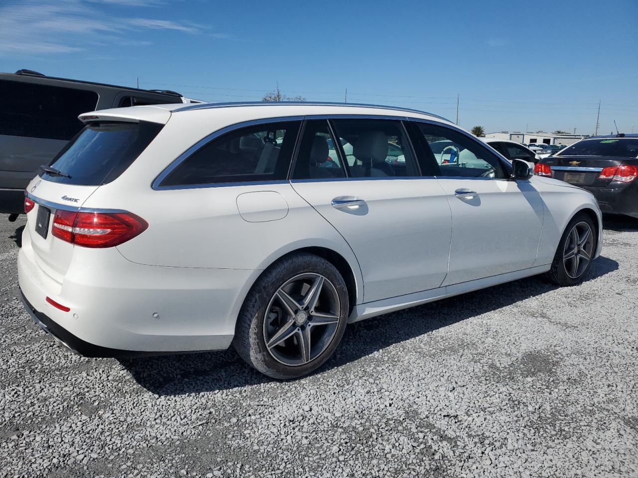 2017 Mercedes-Benz E-klasse - Image 3