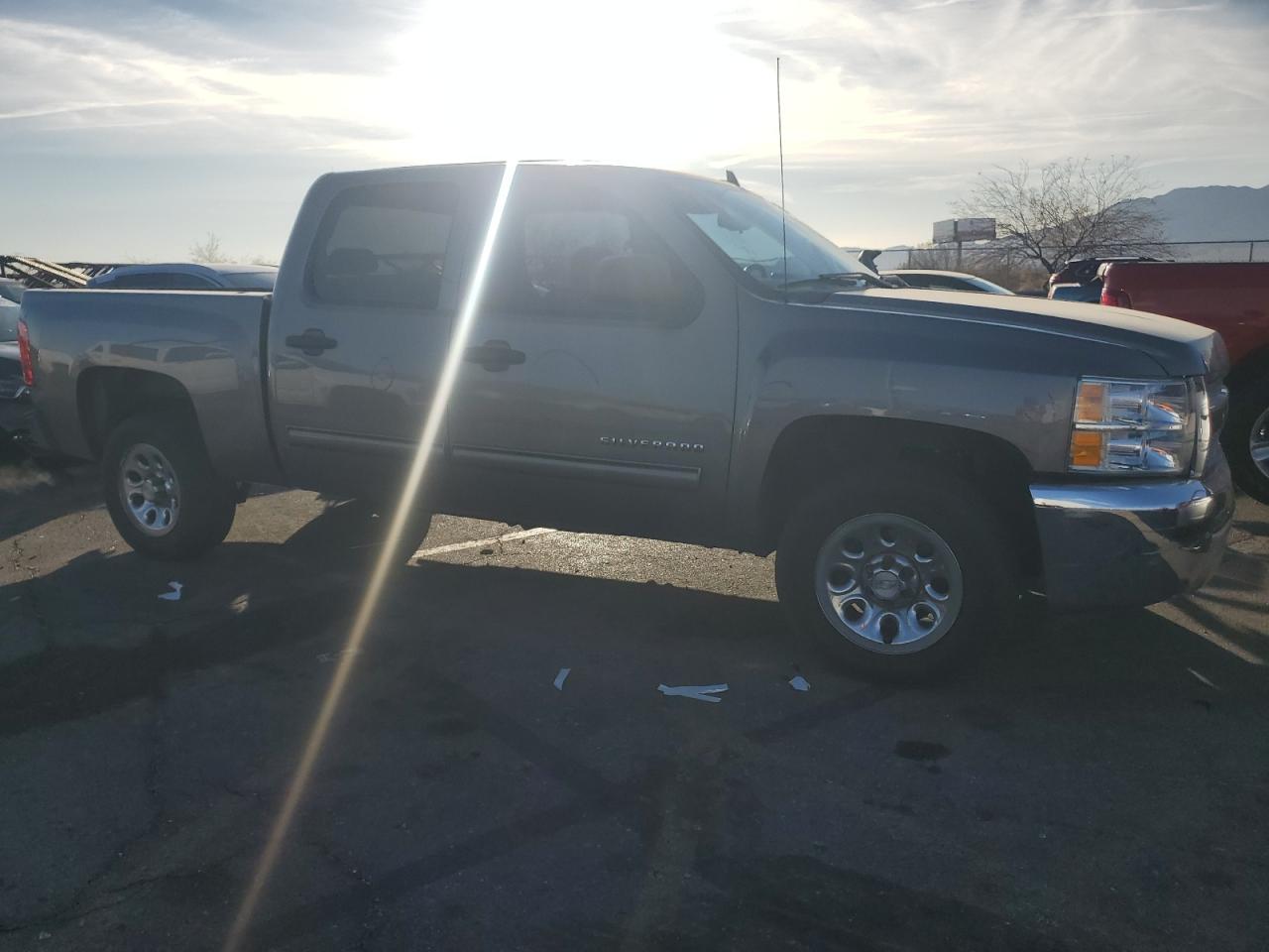 2012 Chevrolet Silverado - Image 4