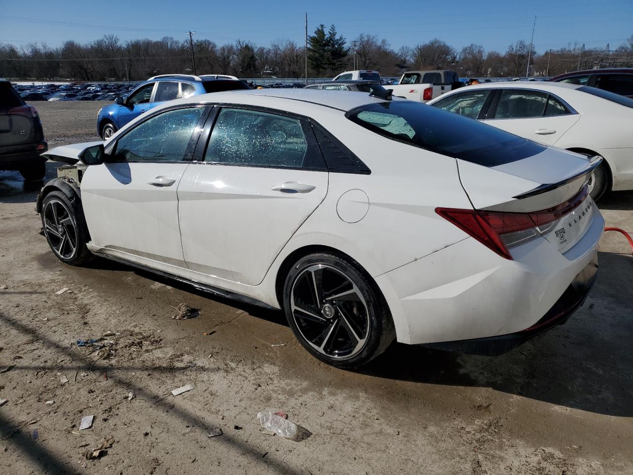 2023 Hyundai Elantra - Image 2
