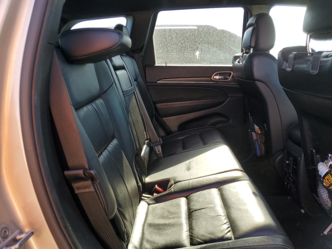 2014 Jeep Grand Cherokee - Image 11